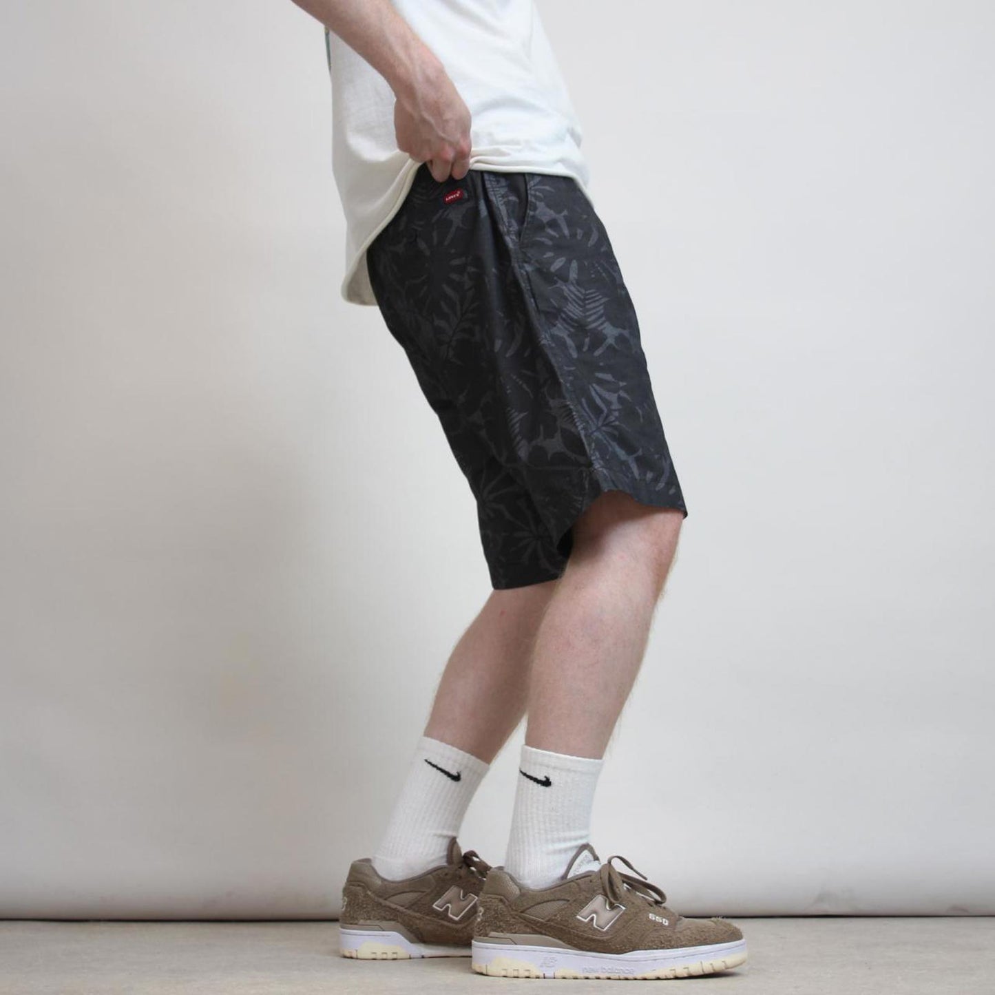 Mens Levi’s shorts W38
