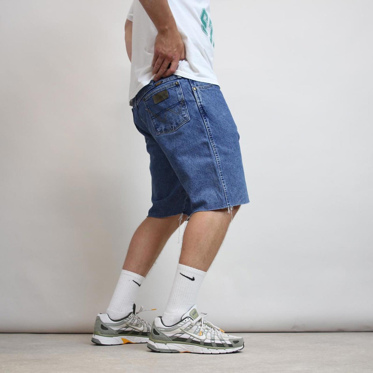 Mens Wrangler jean shorts W38