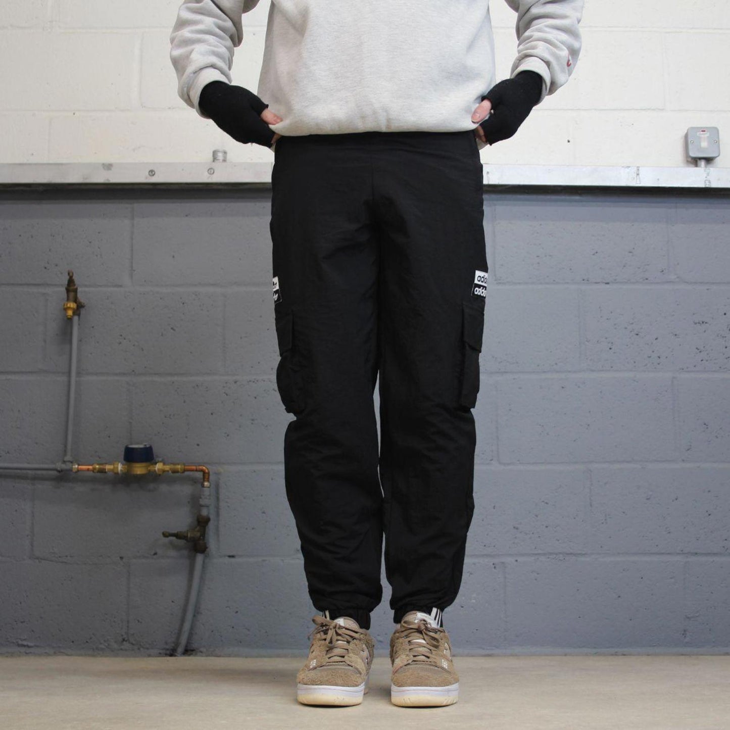 Y2k Adidas tracksuit bottoms XS 00s style black sportswear joggers cargo track pants trackies
