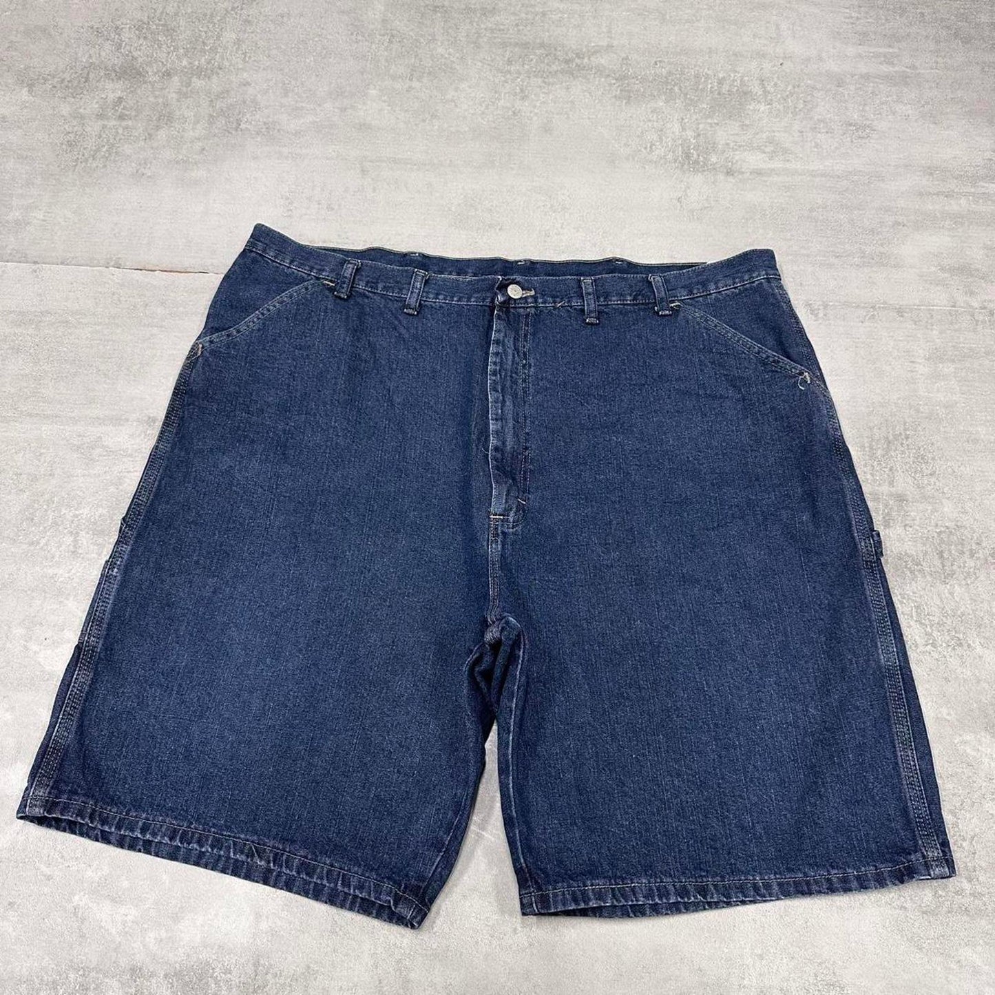 Mens baggy Wrangler carpenter jorts W44