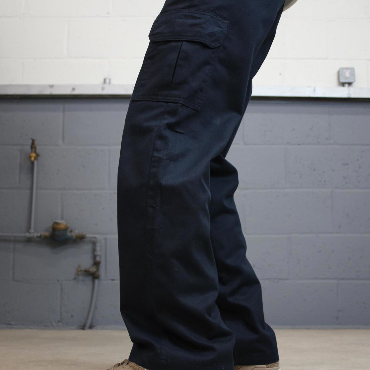 Navy Dickies cargo trousers W30L32