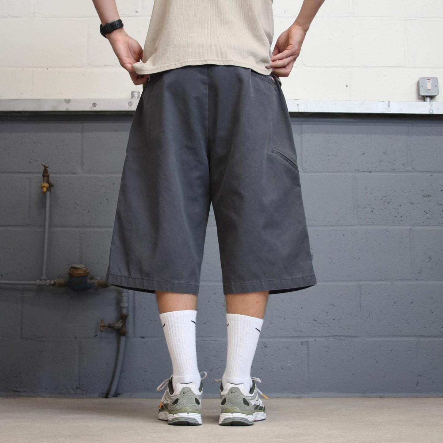 Grey Dickies carpenter shorts W42