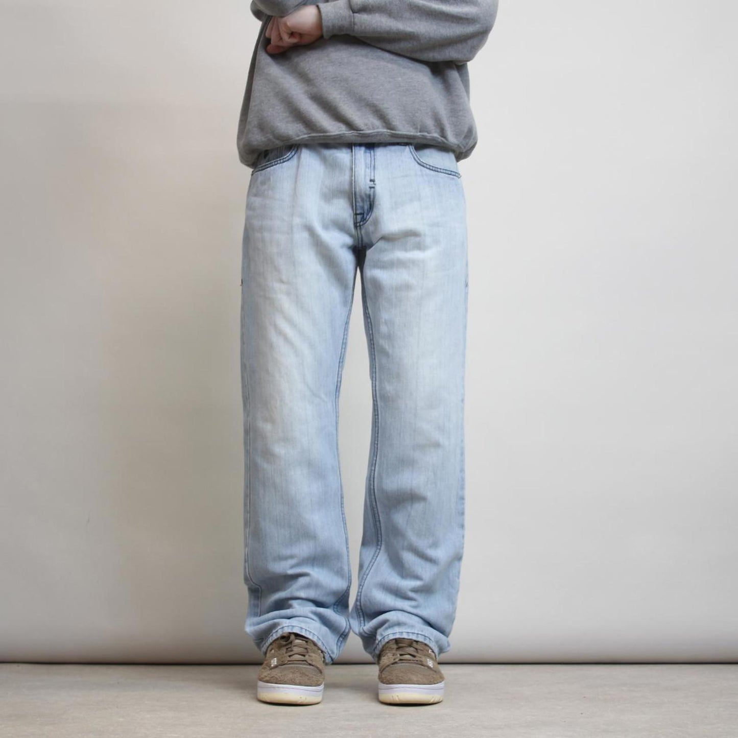 Mens Rocawear jeans W34 L32 loose blue y2k embroidered design jeans