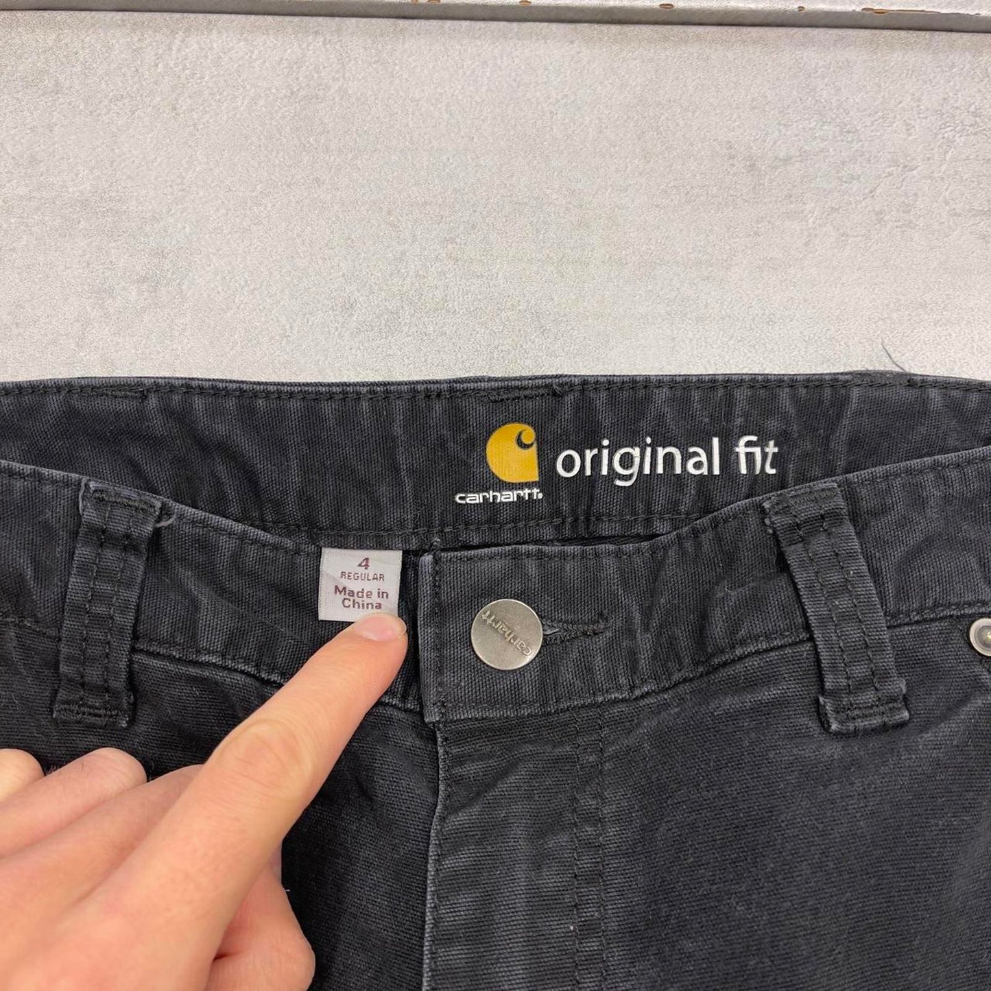 Black Carhartt double knee carpenter pants size 4 W30L30 utility cargo