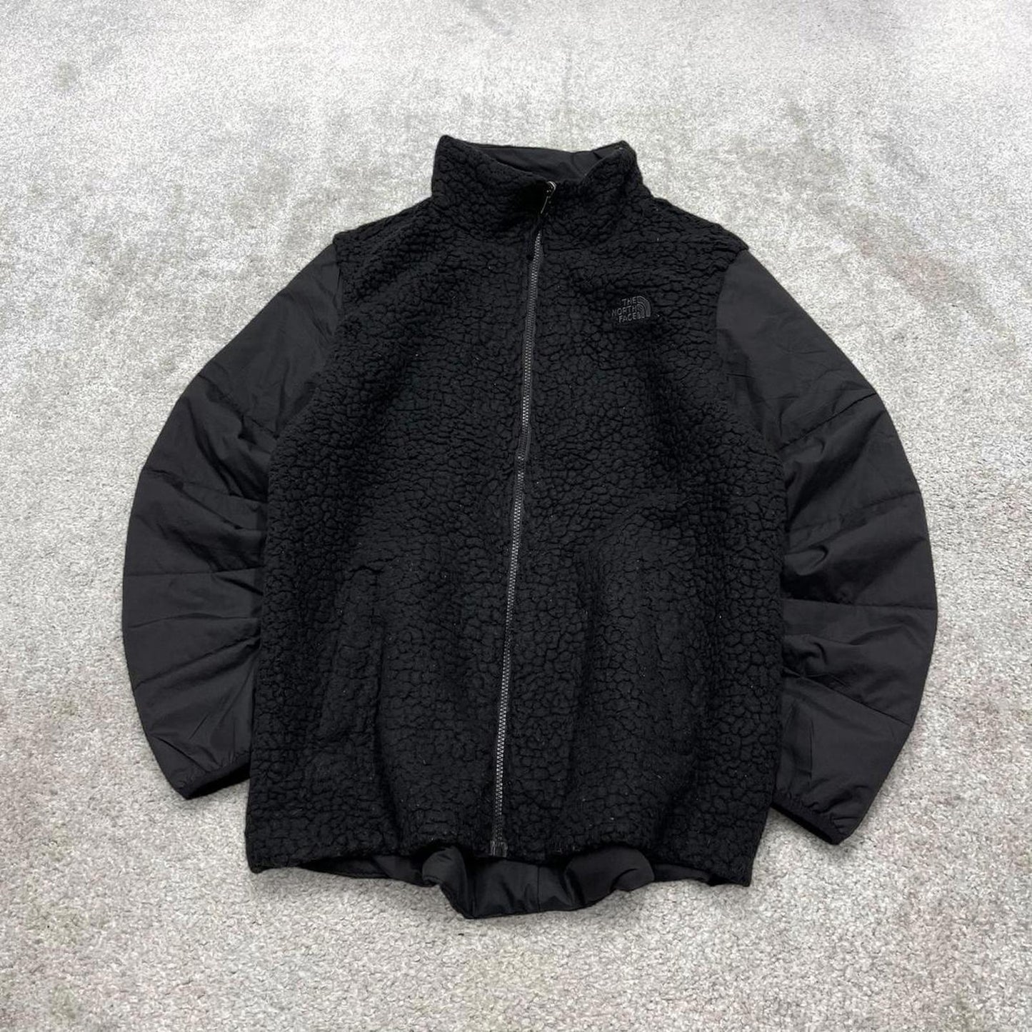 Black North Face technical jacket Large women's y2k 00s style reversible sherpa fleece coat outdoors