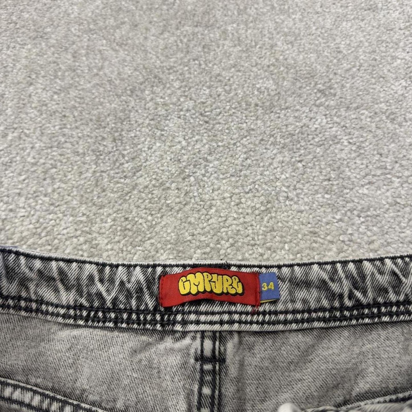 Y2K Extra baggy Empyre shorts long grey Wide leg skater style brand surf jorts