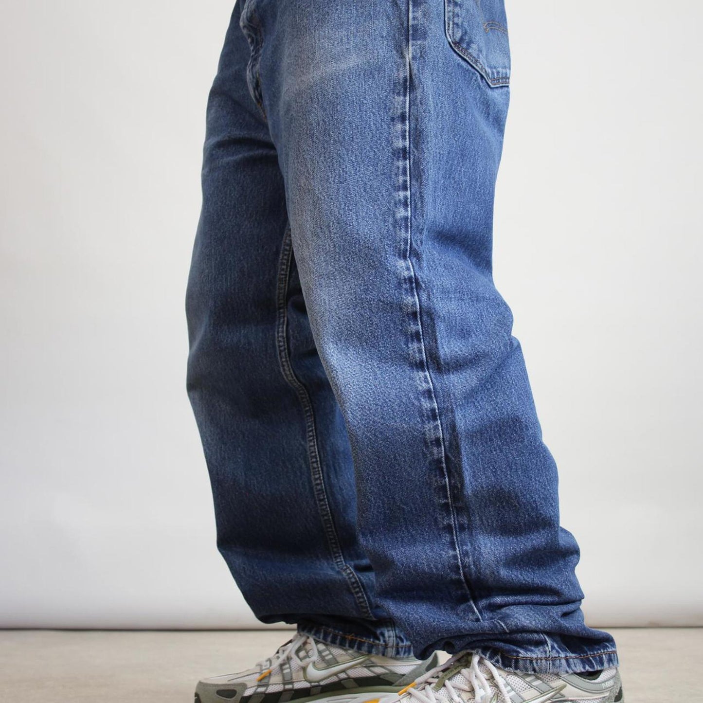 Baggy blue Levis 550 jeans W40L32 skater 90s style jeans red tab logo