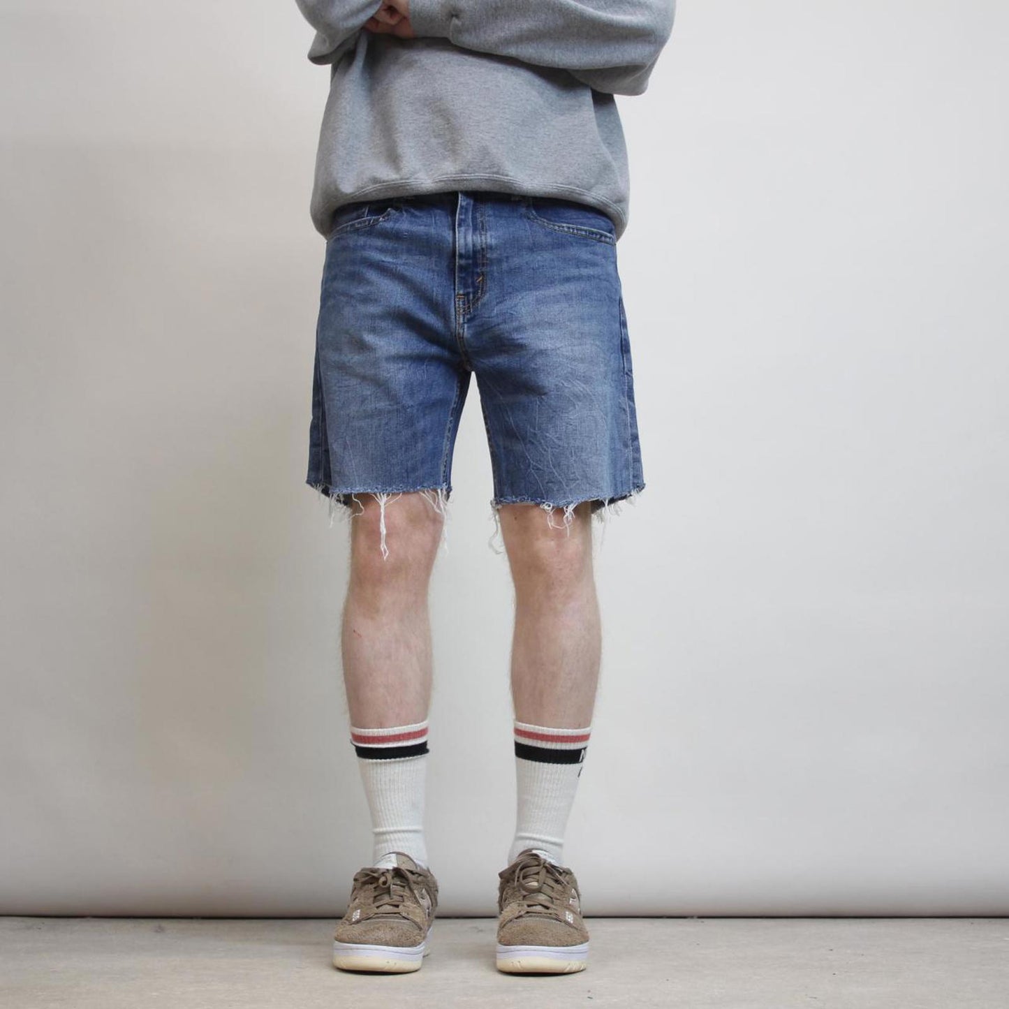 Mens Levi’s jorts W34