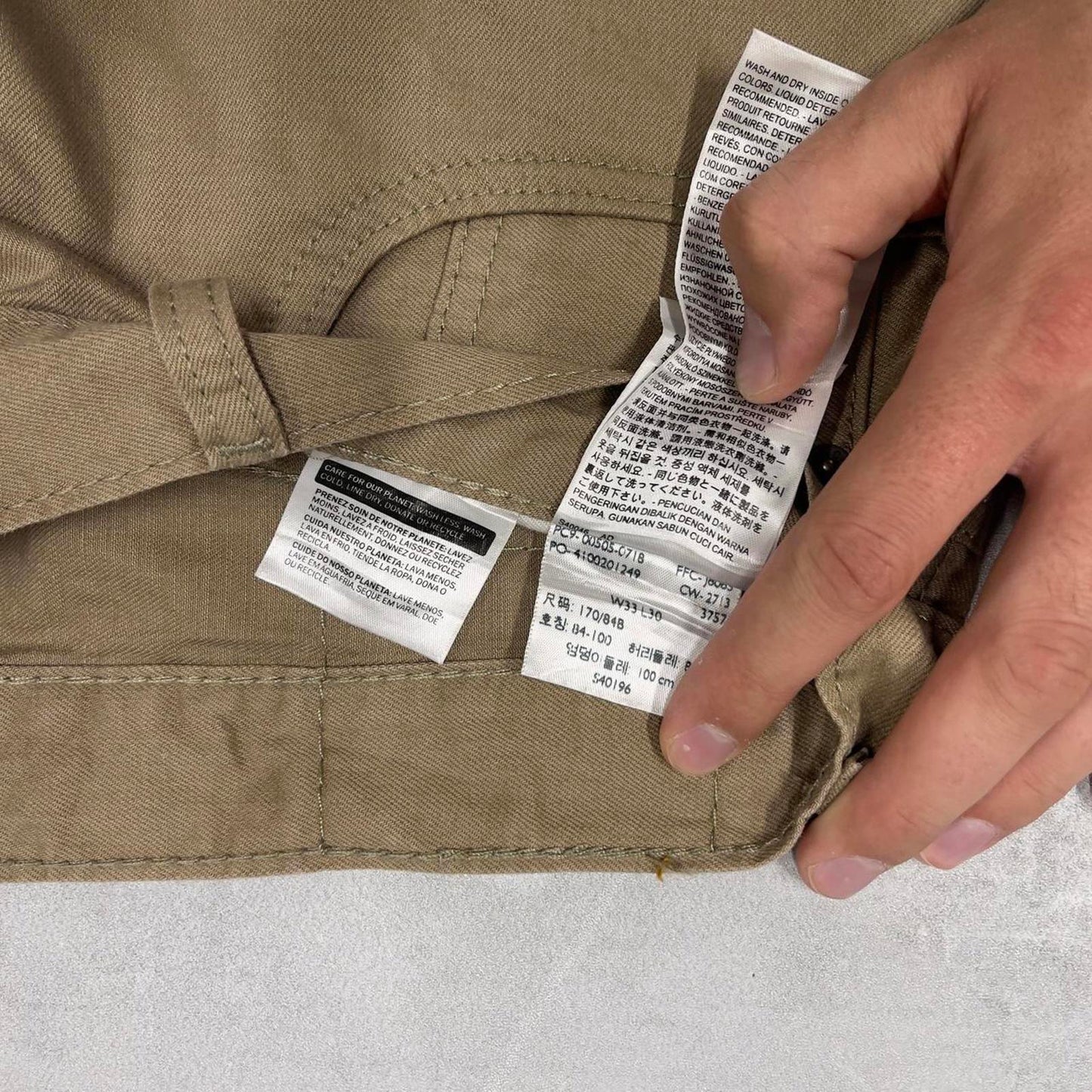 Tan Levis 505 jeans W33L30 loose straight leg y2k style pants white tab logo