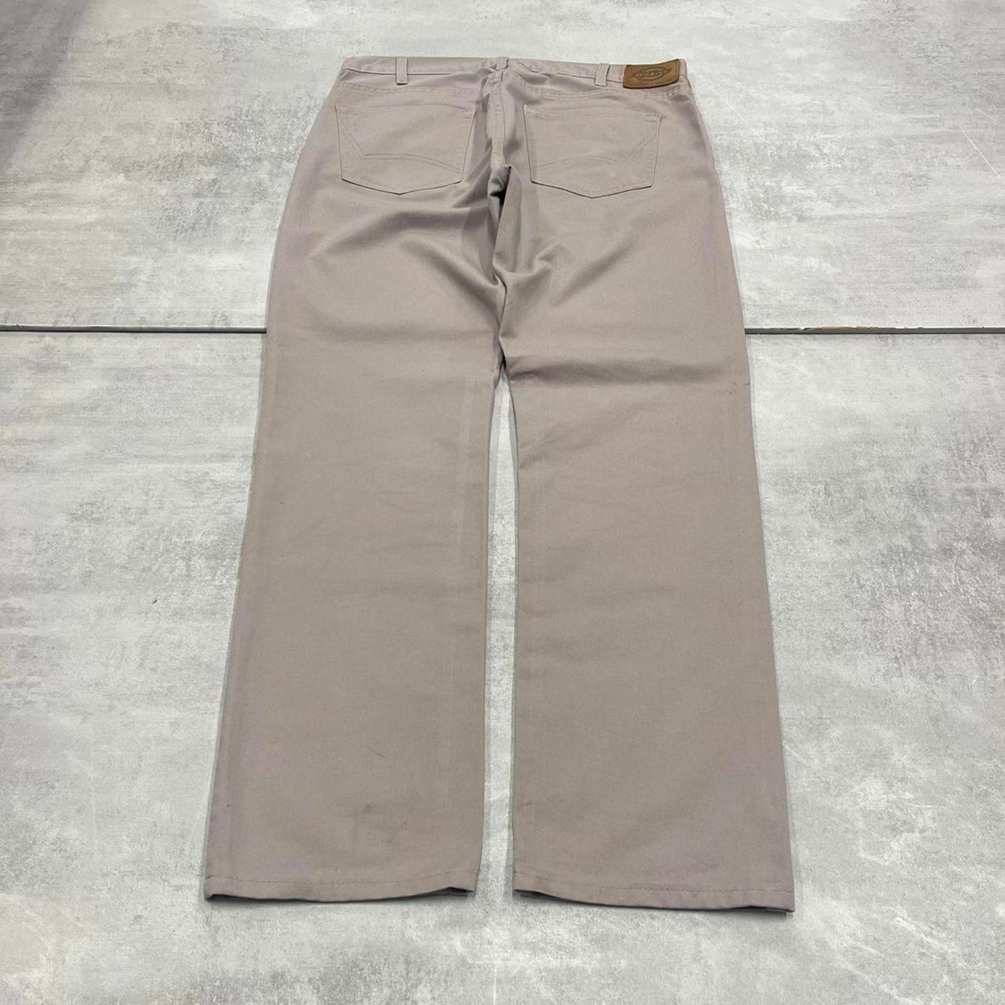 Dickies trousers W36L32 beige grey chino style pants