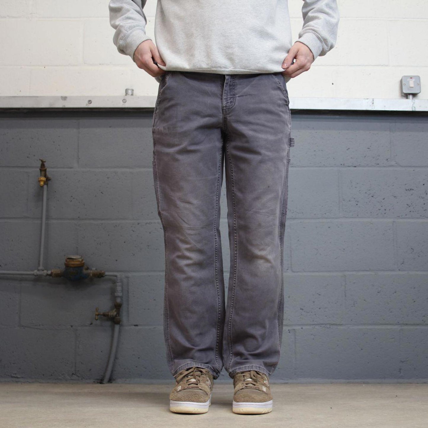 Grey Carhartt carpenter jeans size 10 W32L30 women's y2k 90s style cargos
