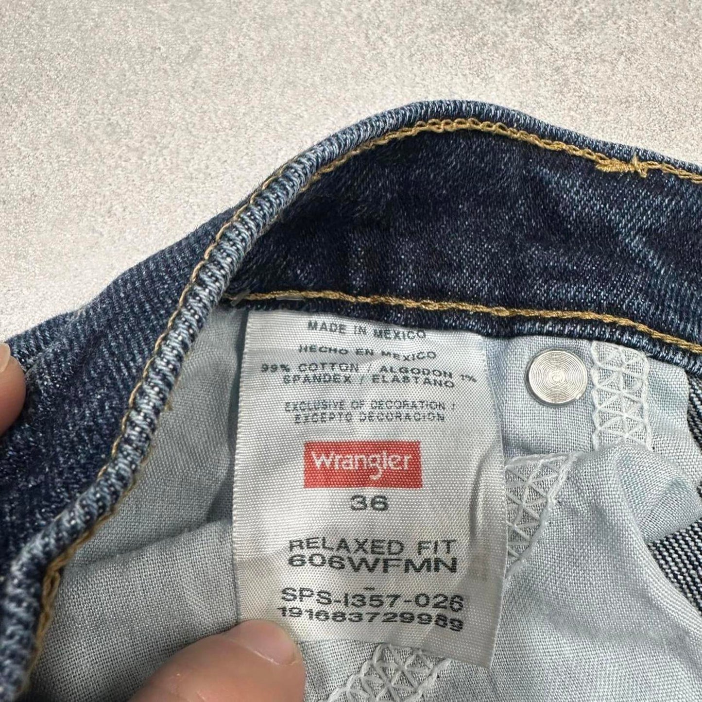 Mens baggy Wrangler jorts W36