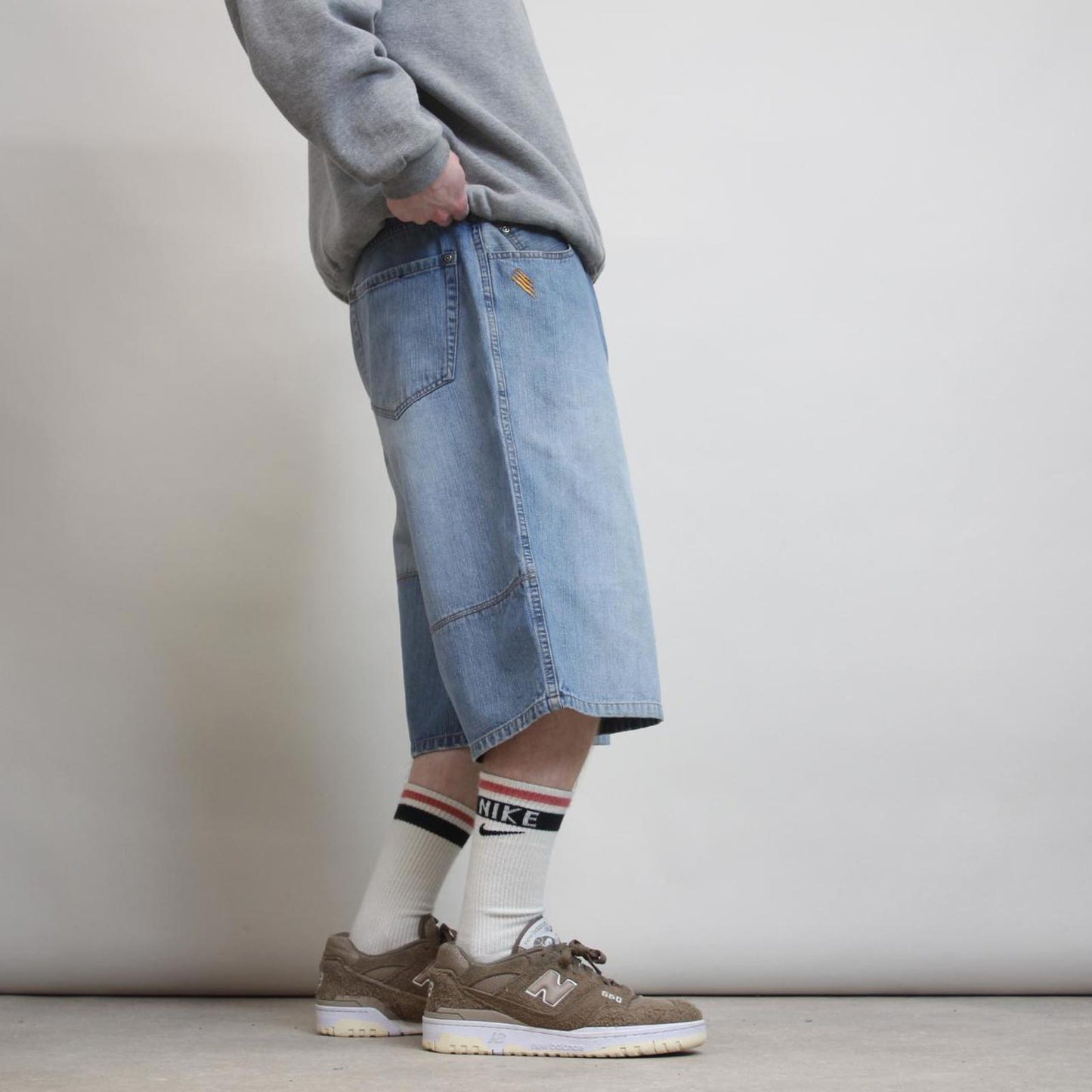 Baggy Mongoose denim shorts W34 long wide leg 90s style skater jorts tape detailing