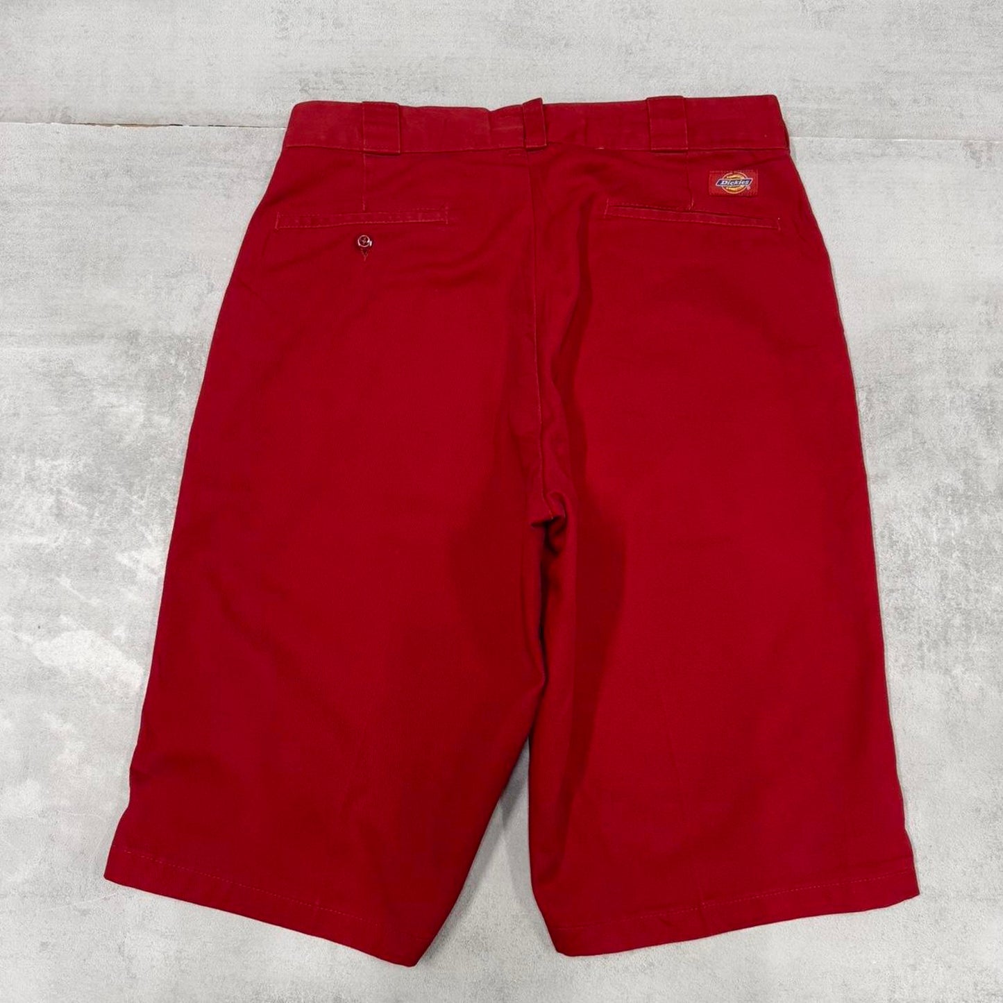 Red Dickies shorts W32