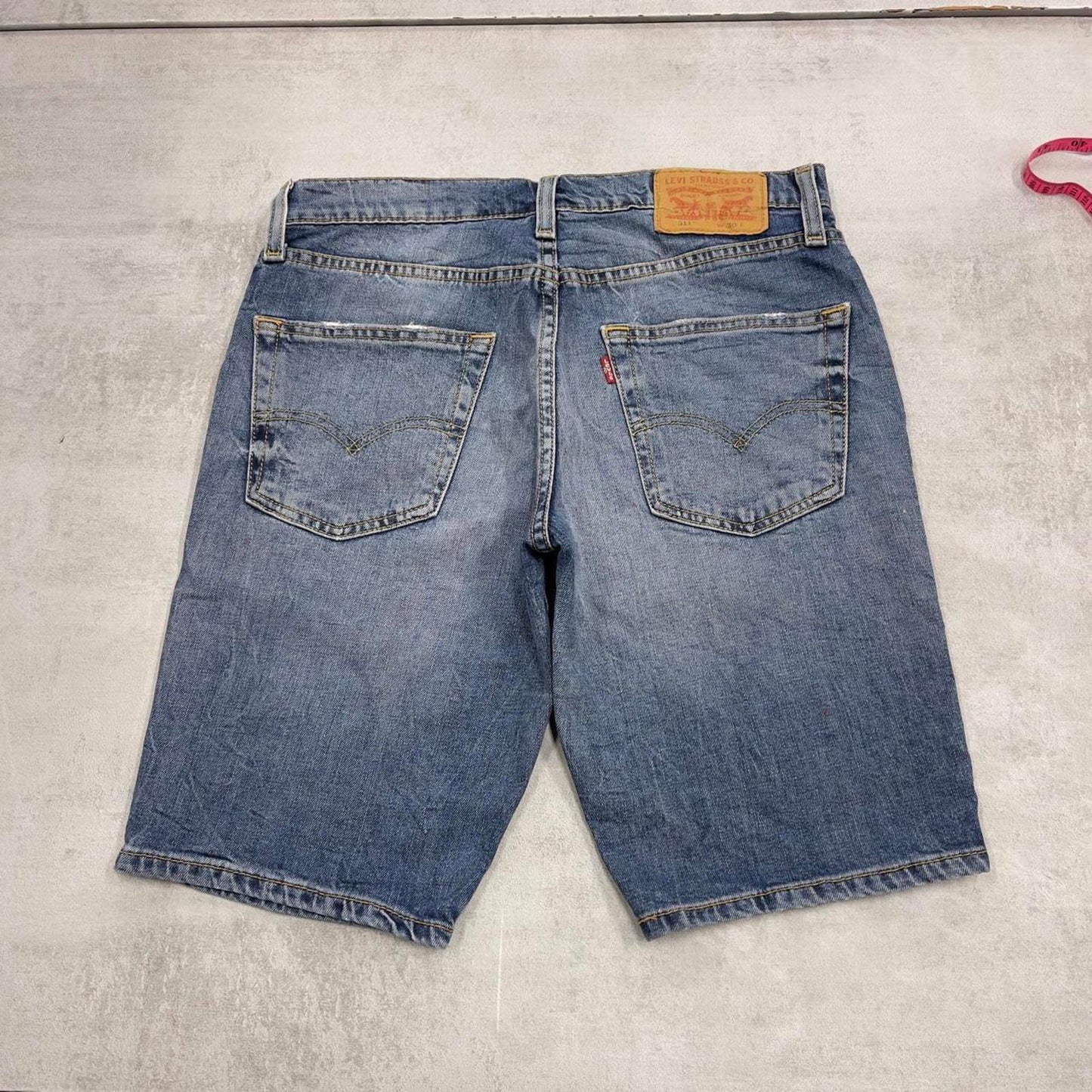 Mens Levi’s jorts W30