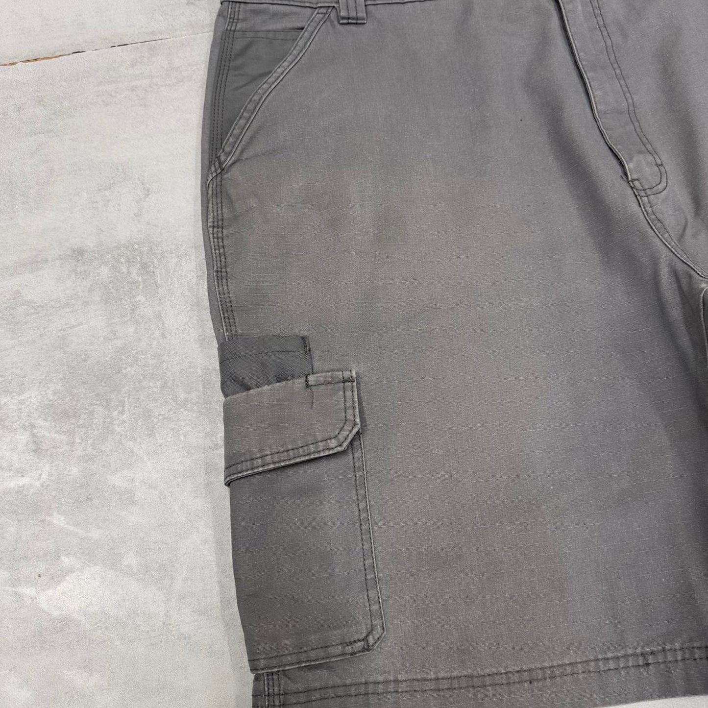 Grey baggy Dickies cargo shorts W42