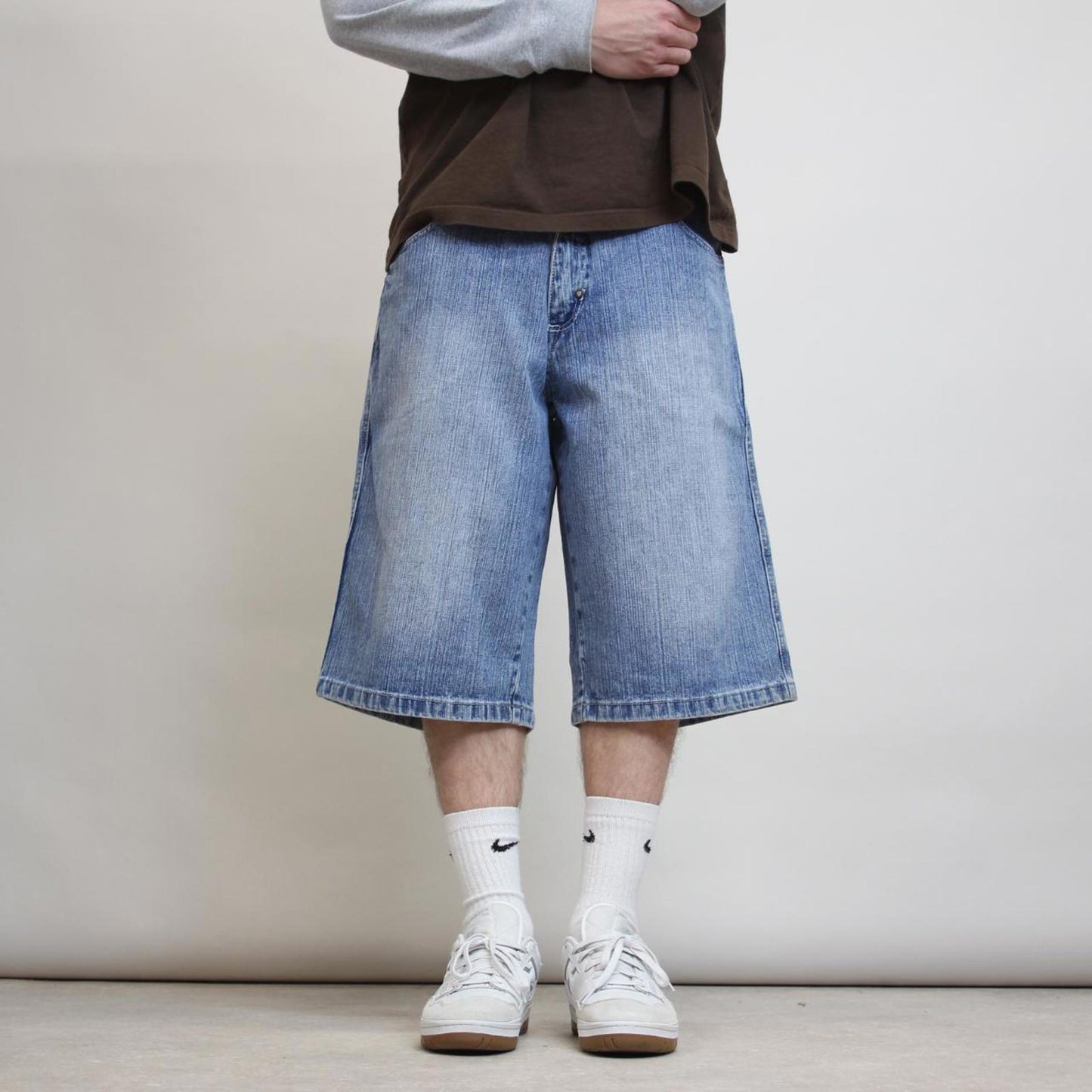 Baggy Southpole jorts W36 long wide leg embroidered design skater 90s style