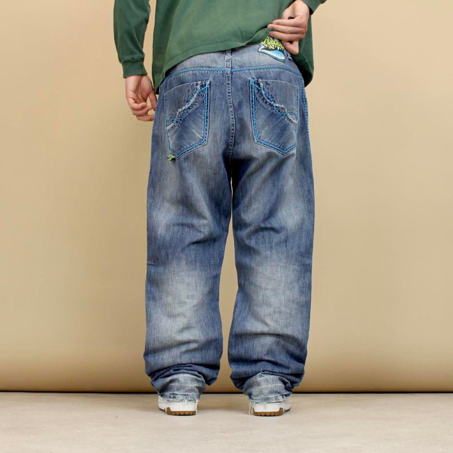 Embroidered Akademiks jeans W38 L34