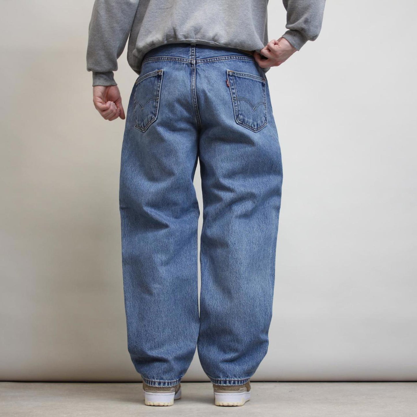 Blue Levis 550 jeans W36 L30 loose 90s style denim red tab logo skater style jeans
