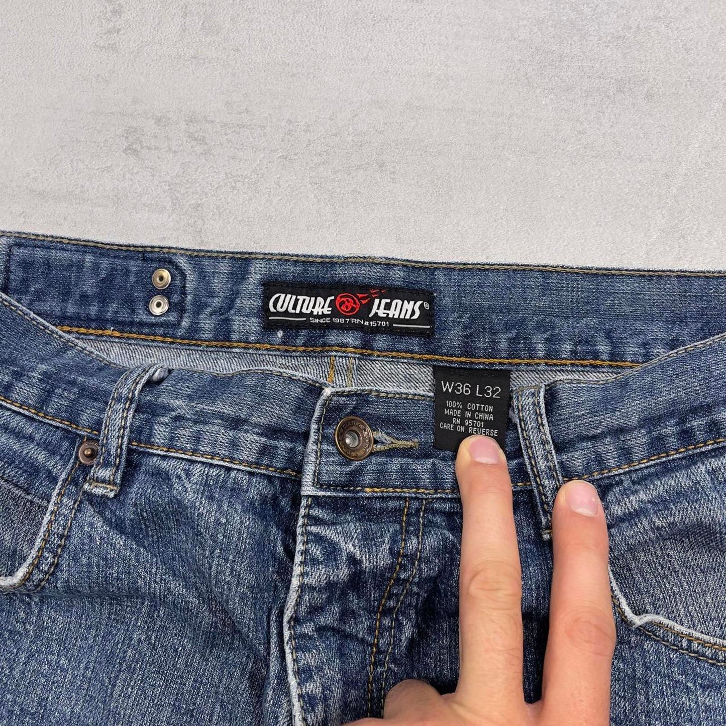 Baggy Blue Culture Jeans W34 L30 wide leg embroidered design 90s style skater jeans