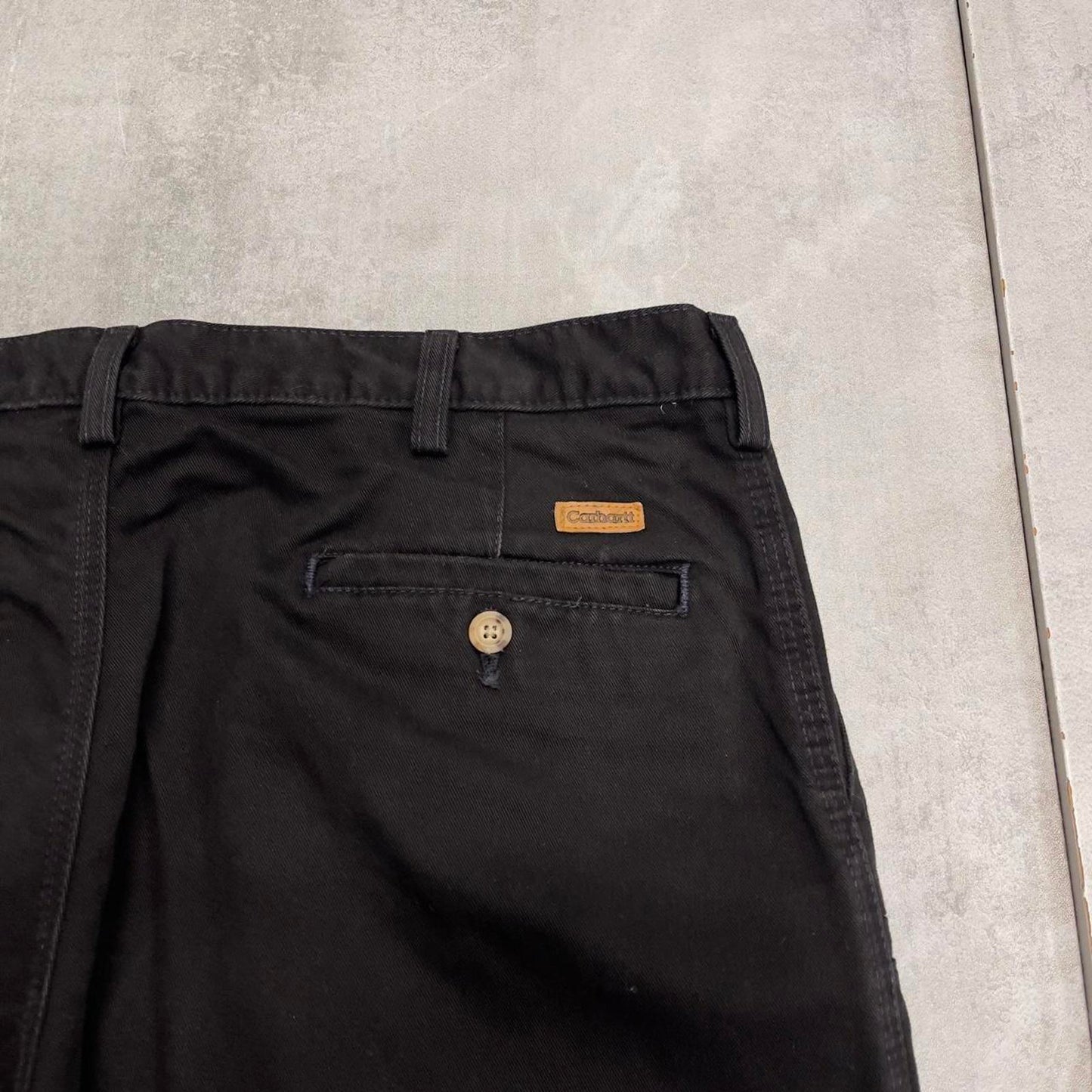 Baggy black pleated Carhartt pants W38L30