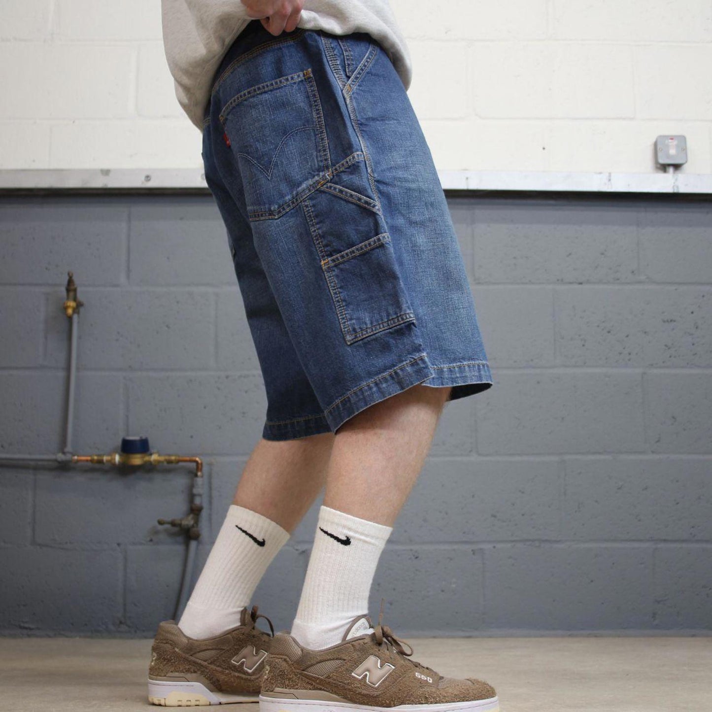 Vintage Y2k baggy Levi’s carpenter shorts skater style blue Wide leg denim summer festival jorts