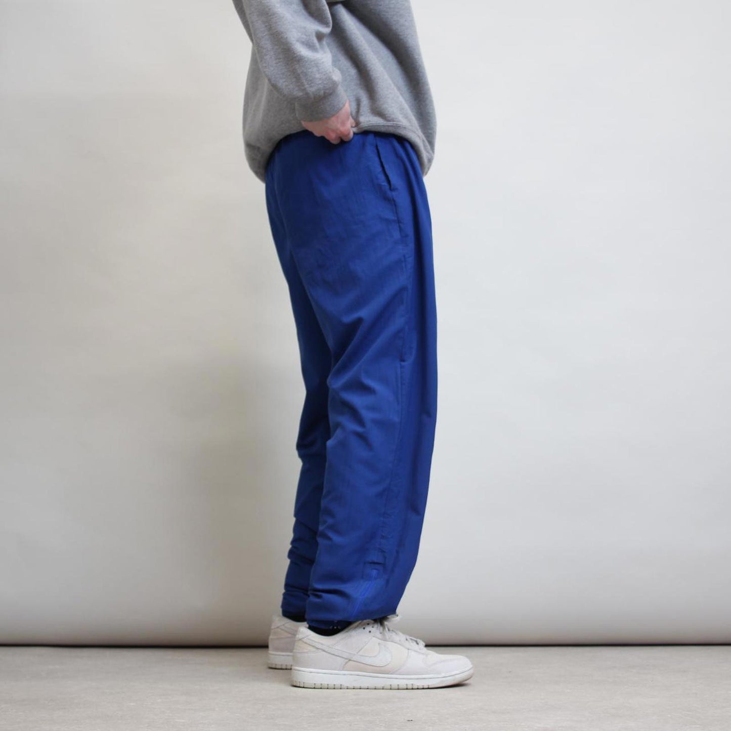 Blue vintage Reebok tracksuit bottoms L