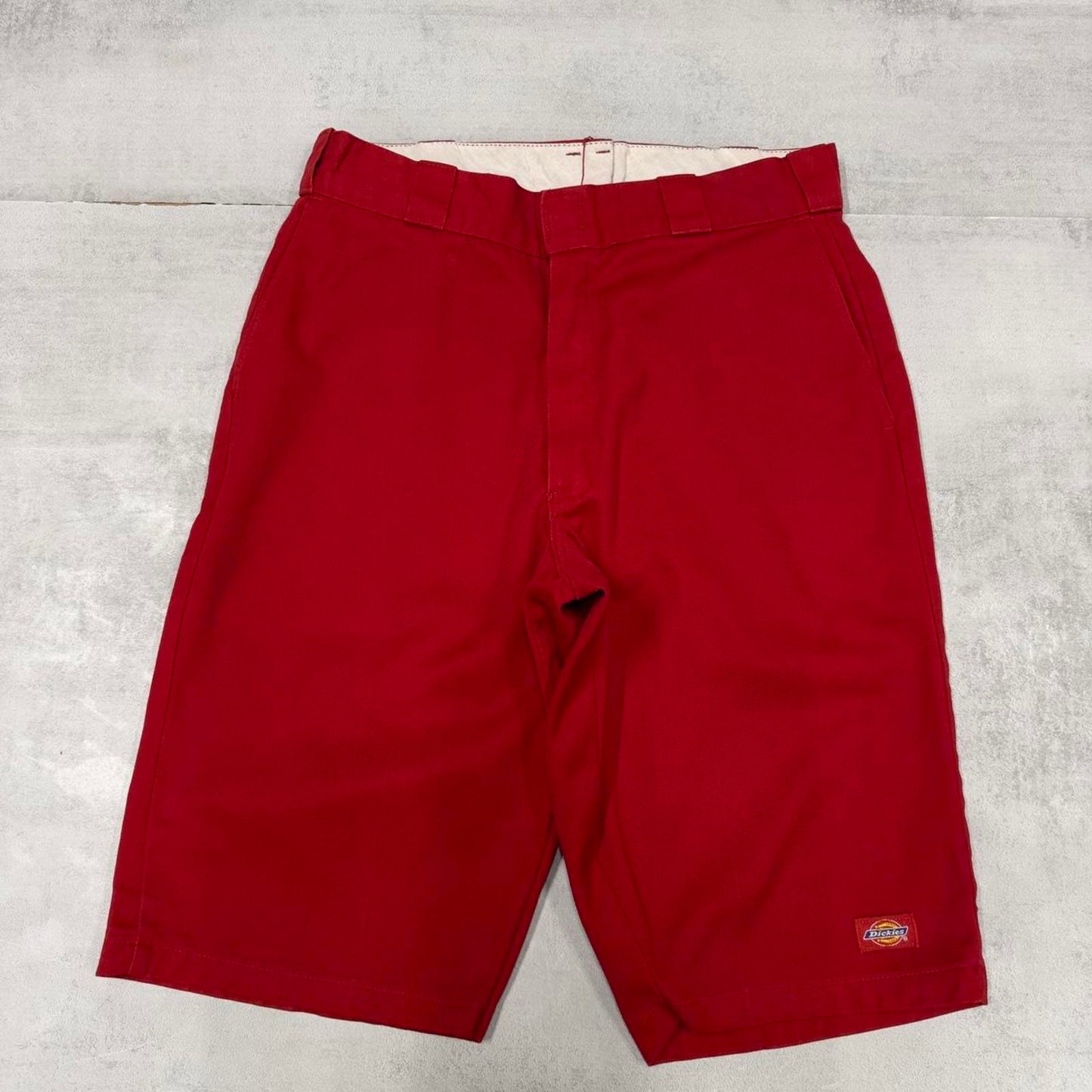 Red Dickies shorts W32