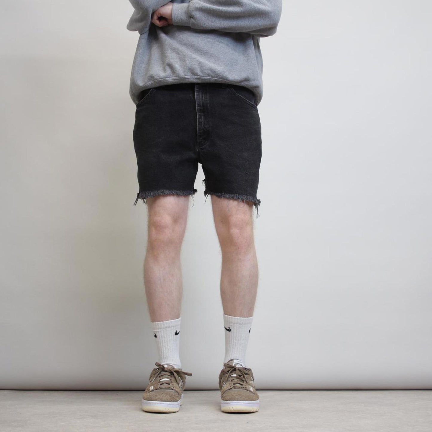 Black Lee cut jorts W34