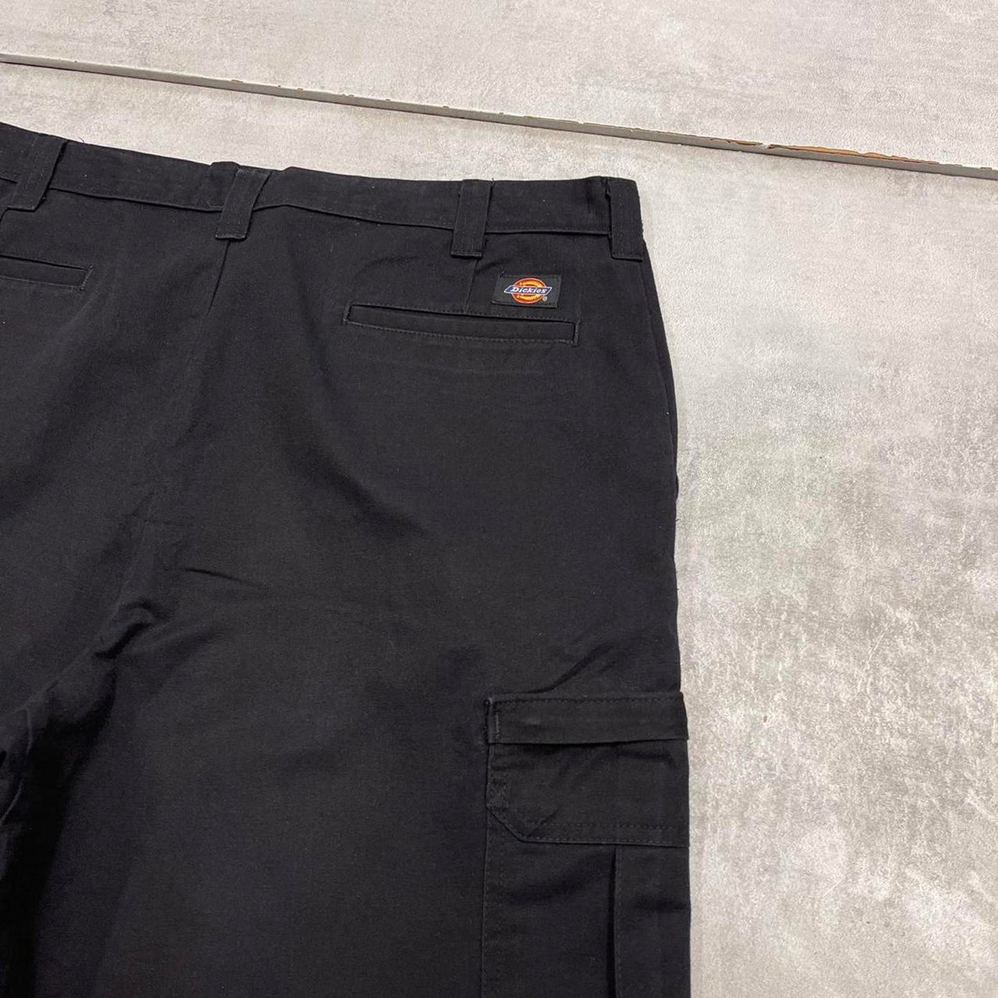 Black Dickies cargo shorts W38
