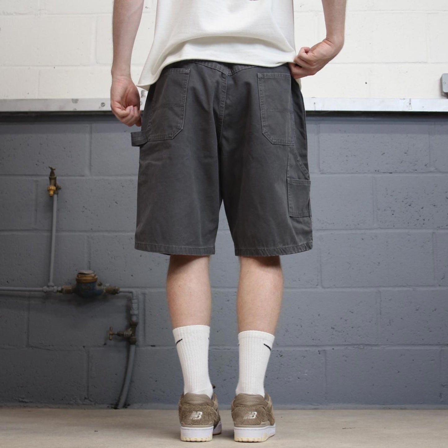 Grey Wrangler carpenter shorts W38