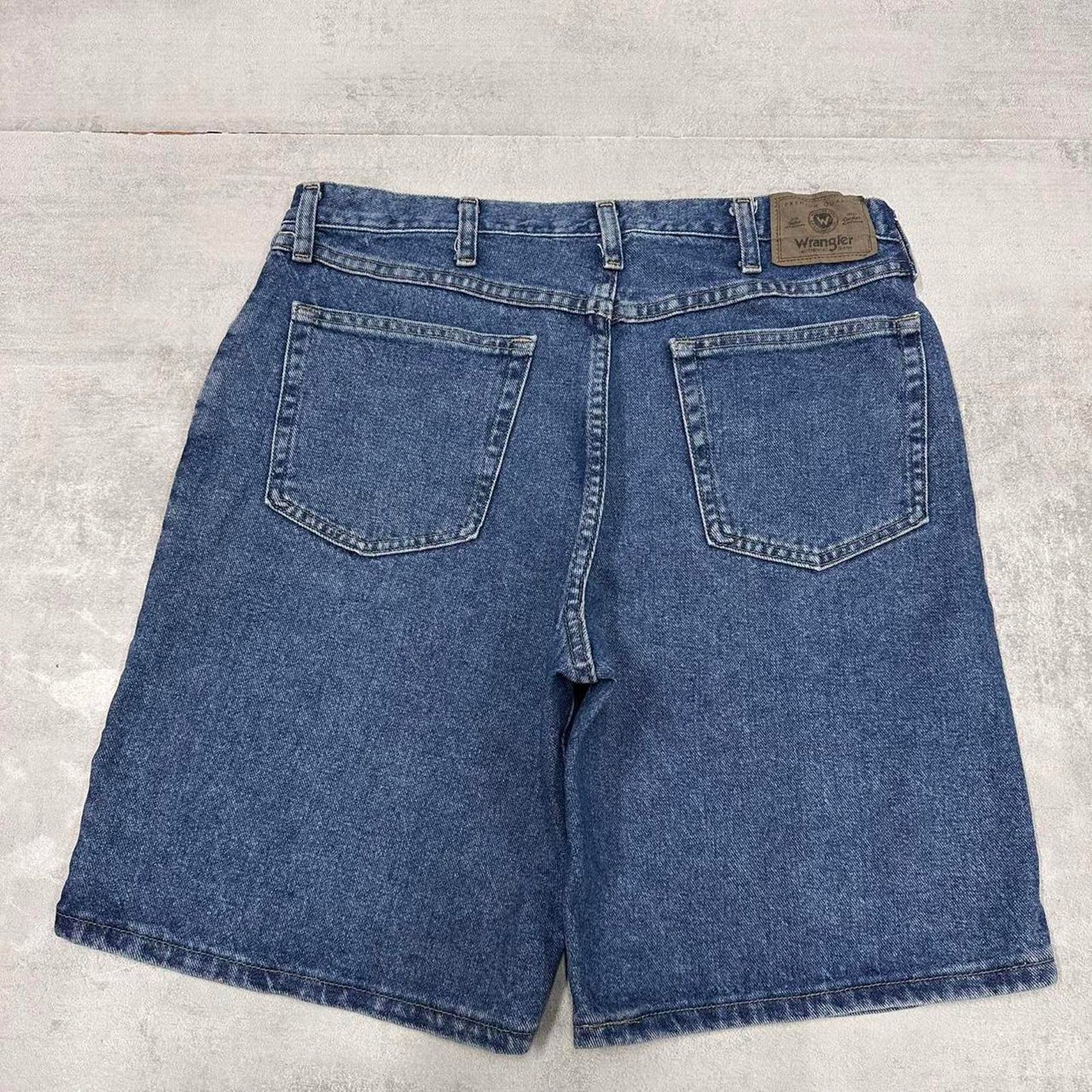 Mens Baggy Wrangler jorts W34