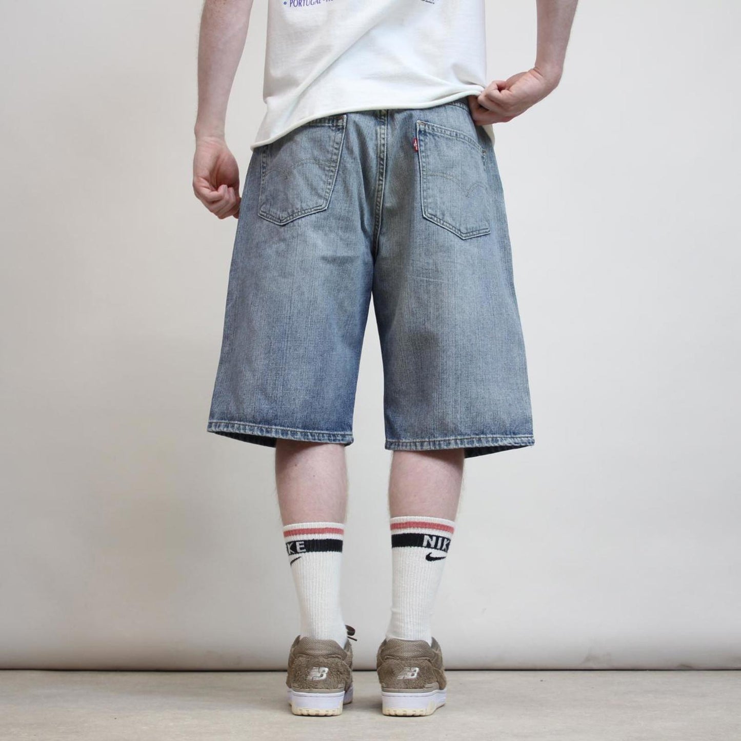 Mens Levi’s denim shorts W36