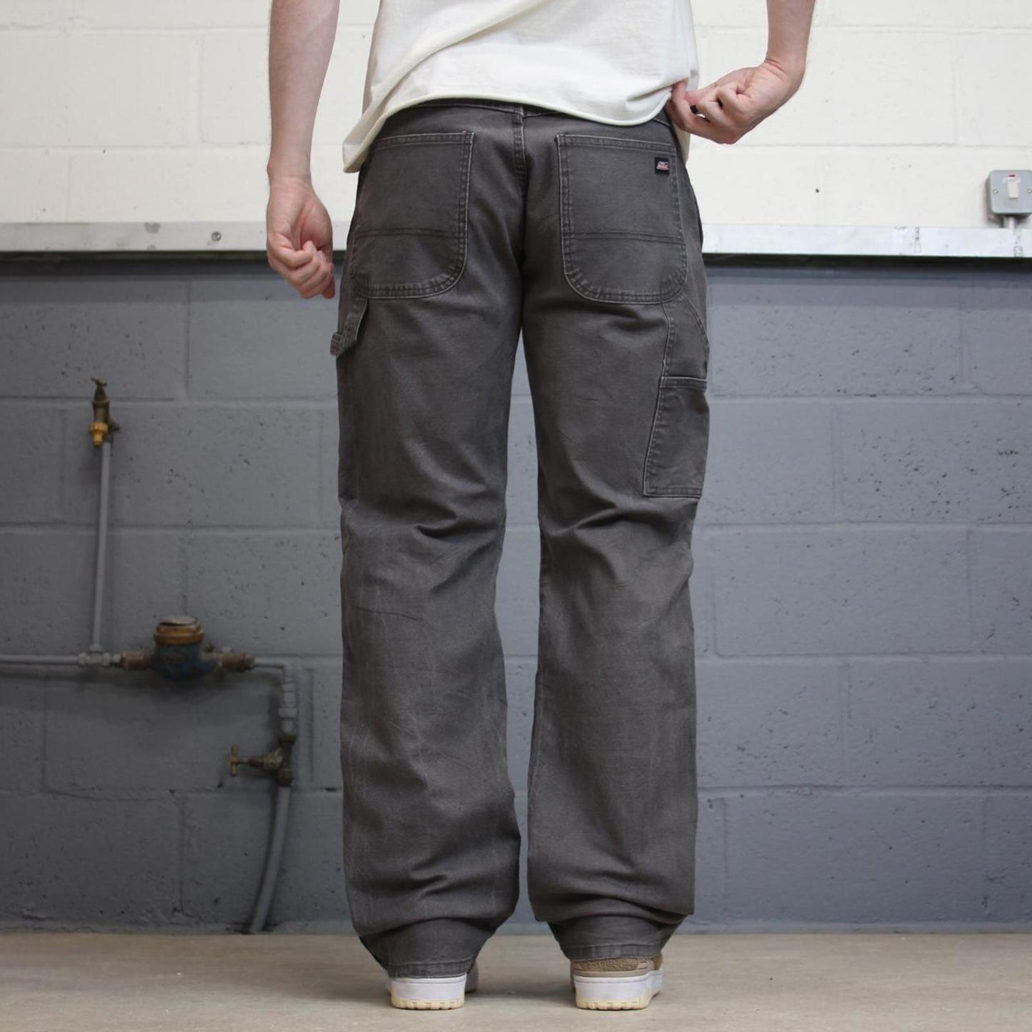 Loose Dickies carpenter jeans W34L34 90s skate style grey canvasy cargos
