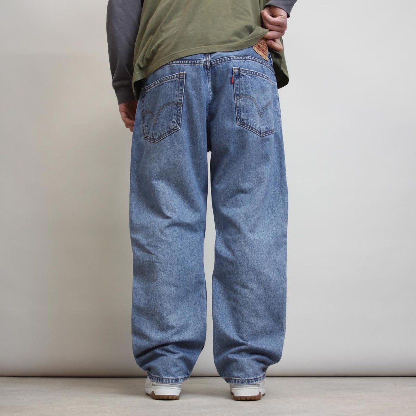 Blue Levi's jeans W38 L29