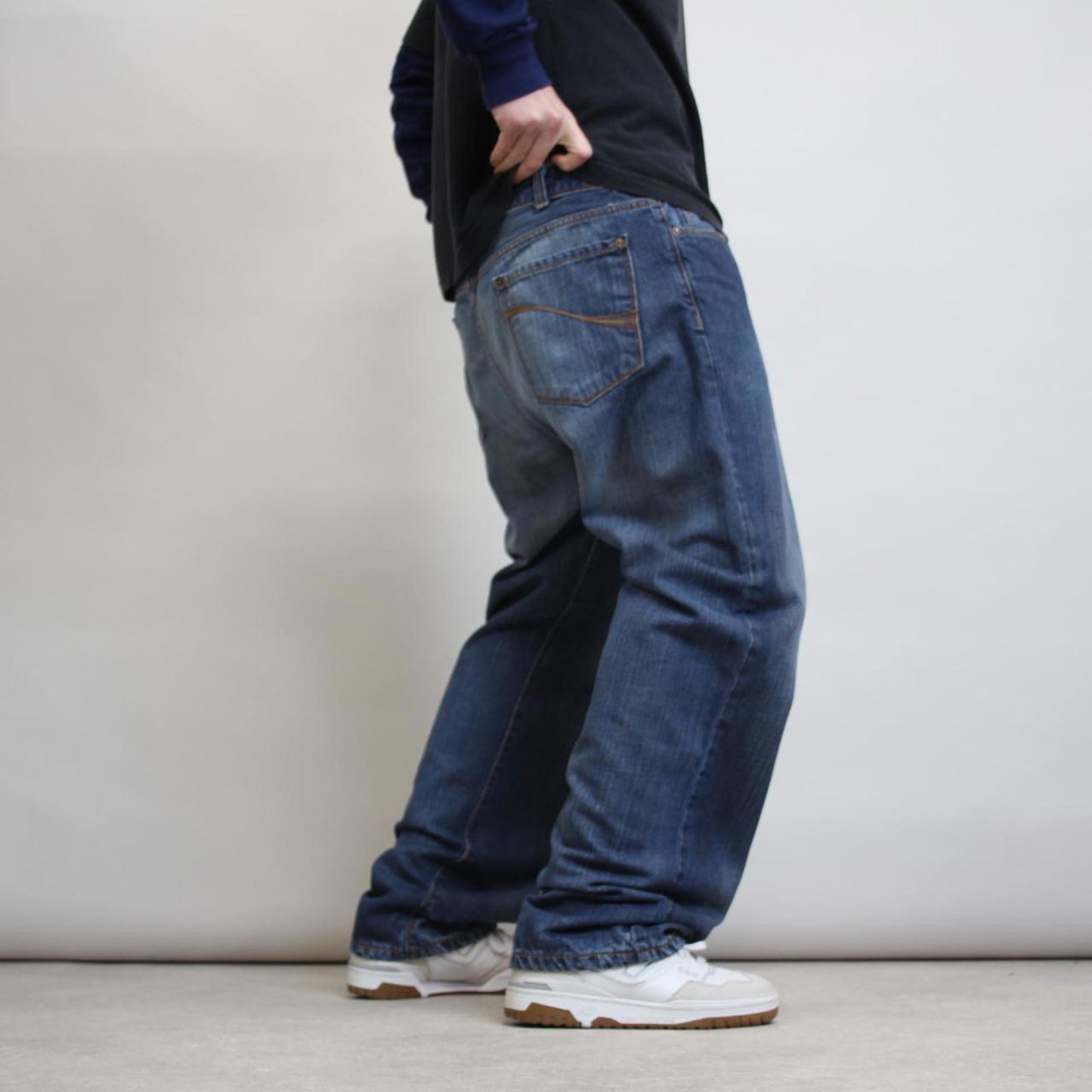 Blue DKNY jeans W38 L32