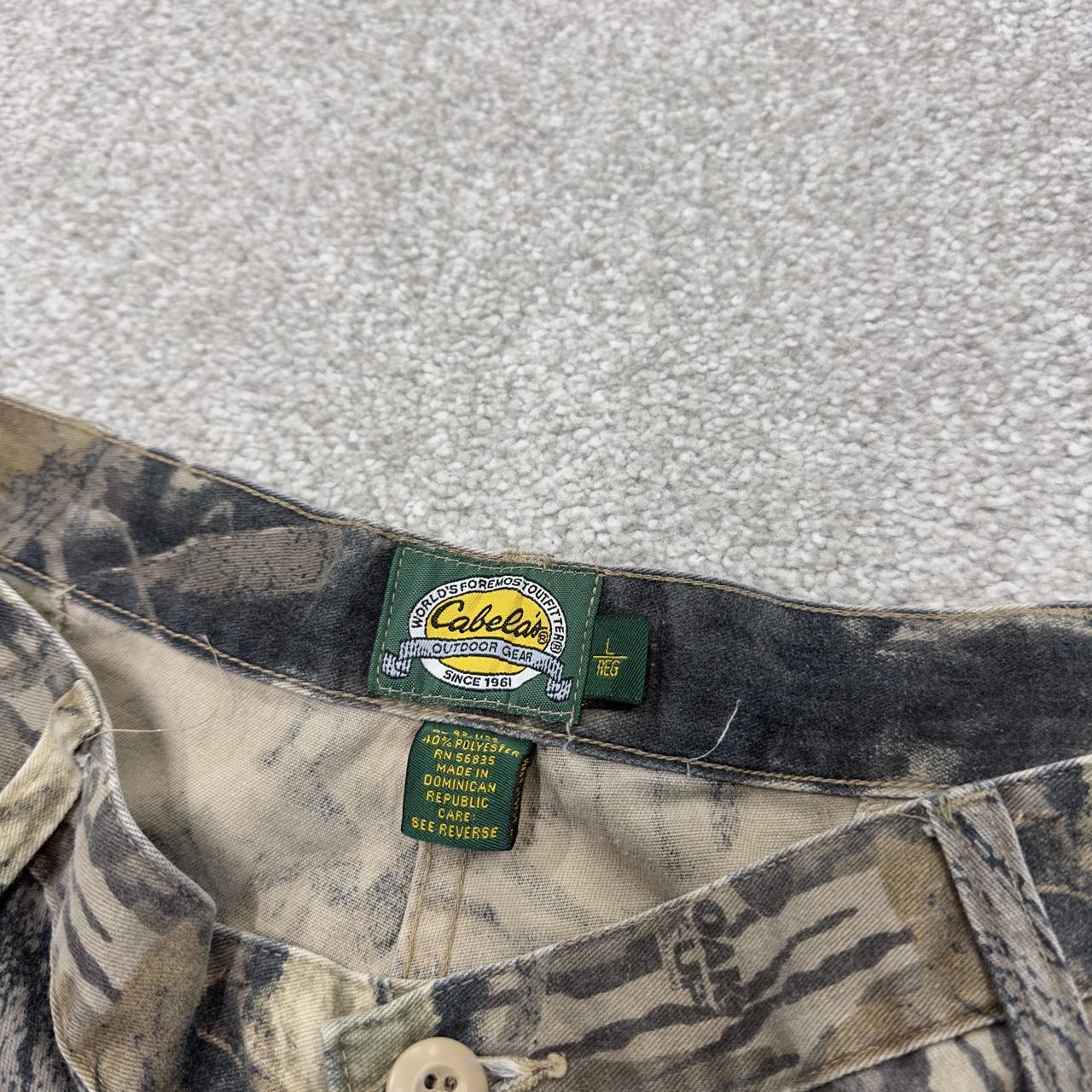Cabela's camo cargo pants Y2K khaki camouflage pattern loose leg outdoors hunting utility trousers
