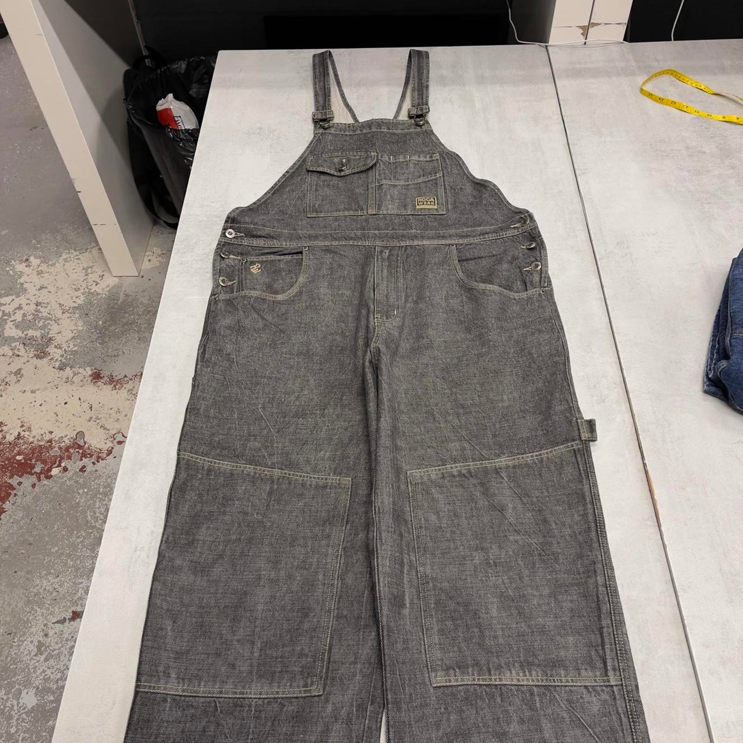 Baggy Rocawear dungarees W42L34 black grey embroidered y2k style overalls vintage denim double knees