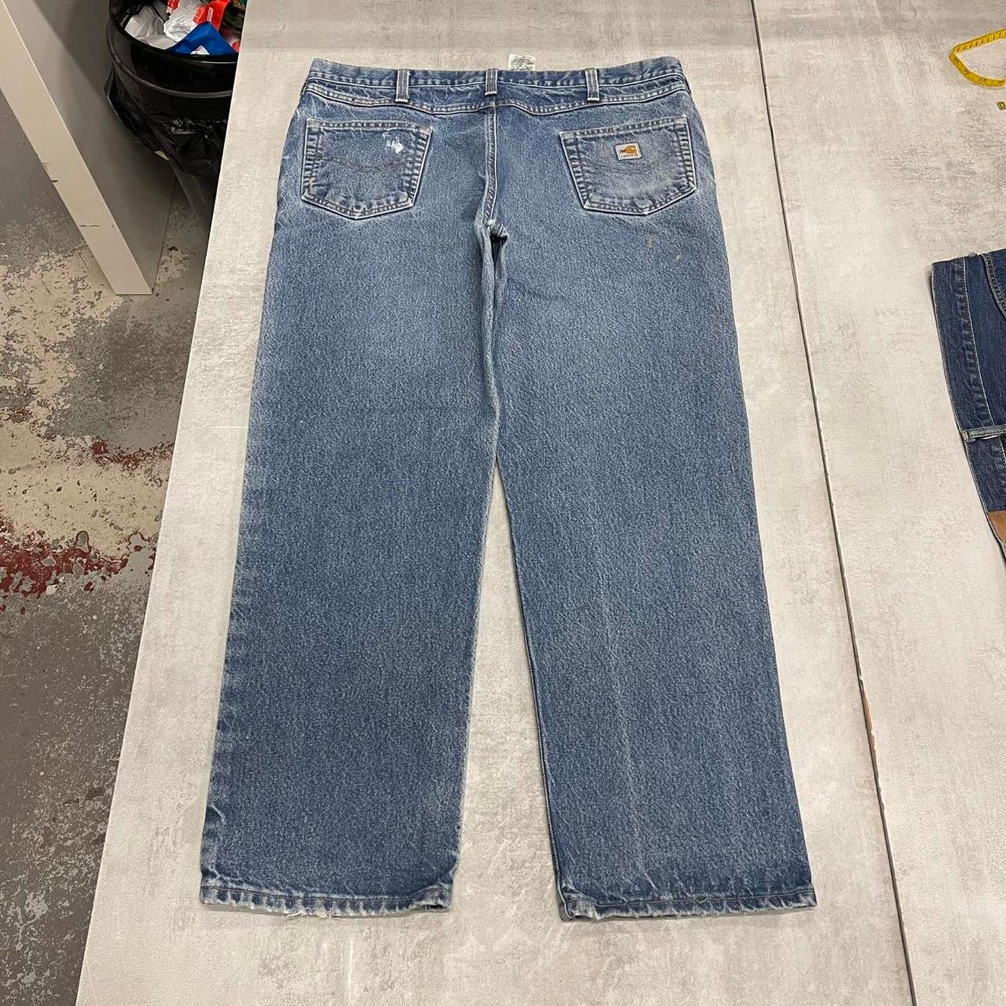 Mens vintage Carhartt jeans W42 L32 blue relaxed denim 90s style FR jeans