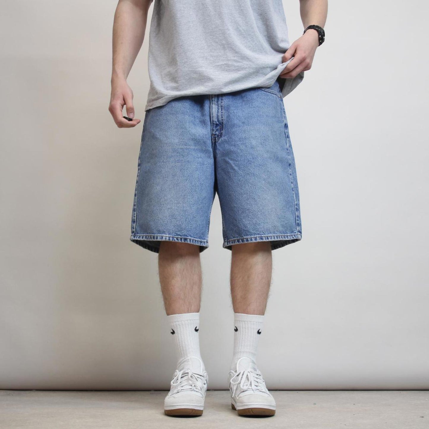 Baggy Levi's jorts W38