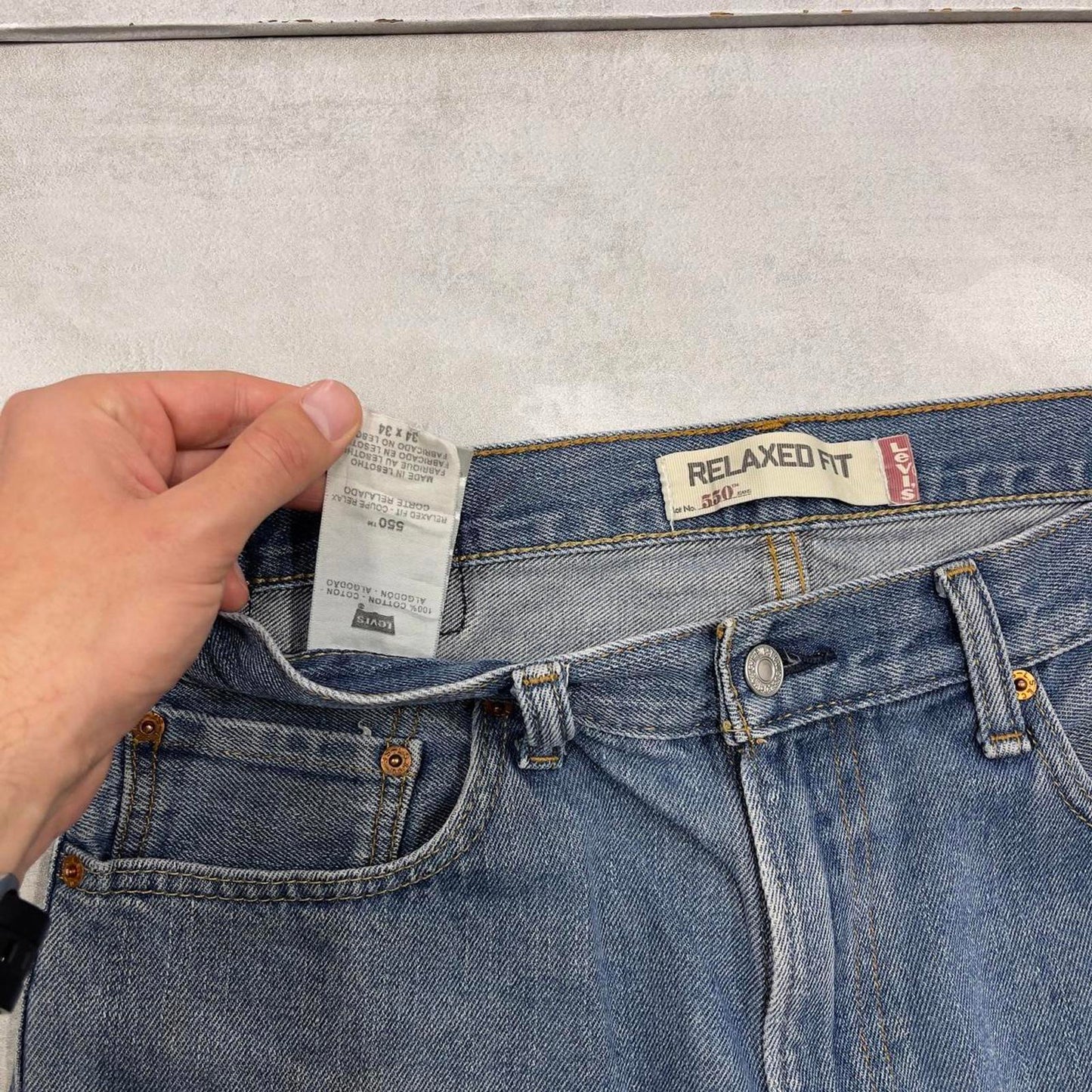 Baggy Levis 550 jeans W34 L34 blue loose 90s relaxed style skater jeans red tab logo