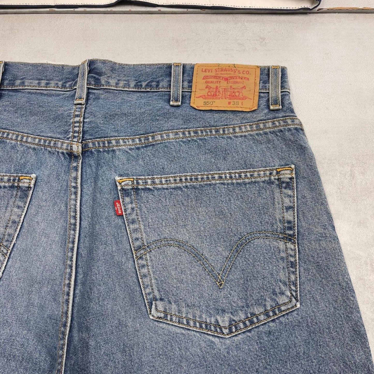 Mens Levi’s denim shorts W38