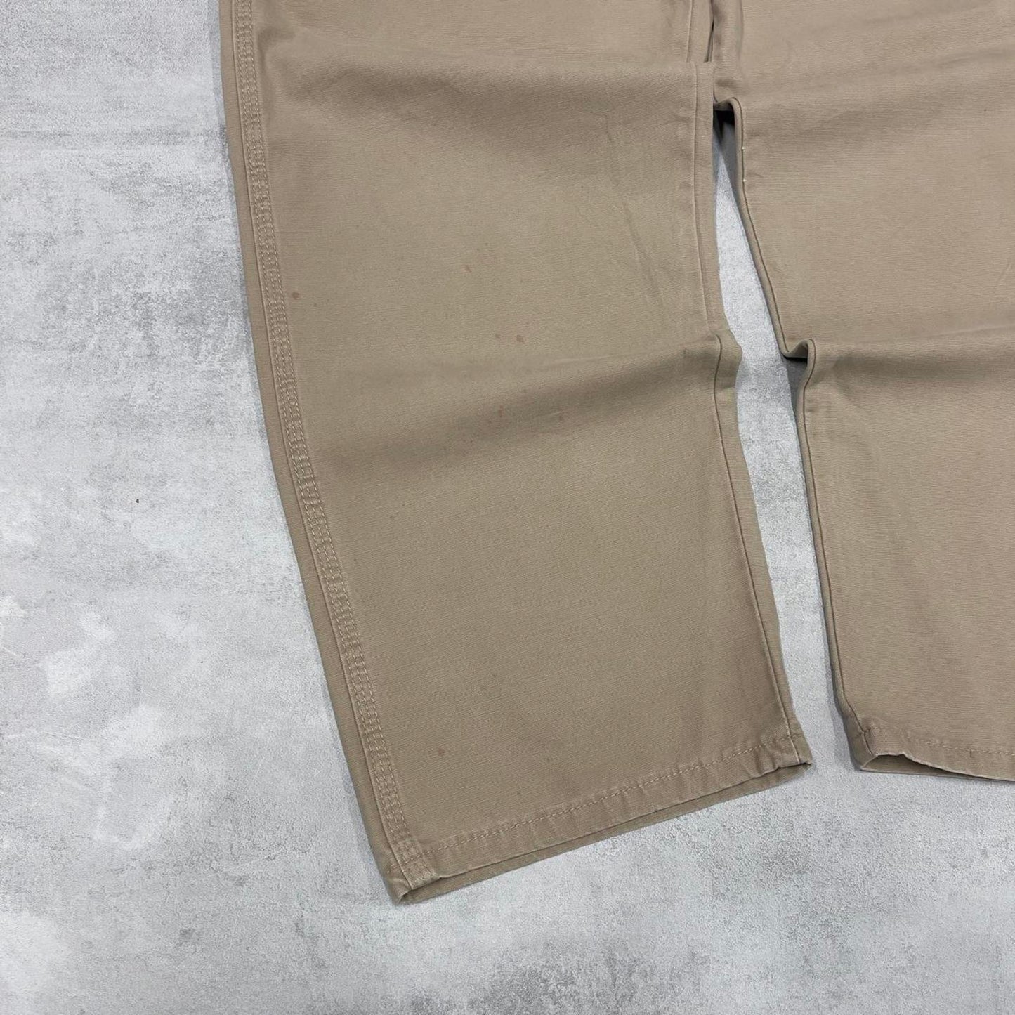 Beige Wrangler carpenter pants W34L32 loose cargo skater style jeans