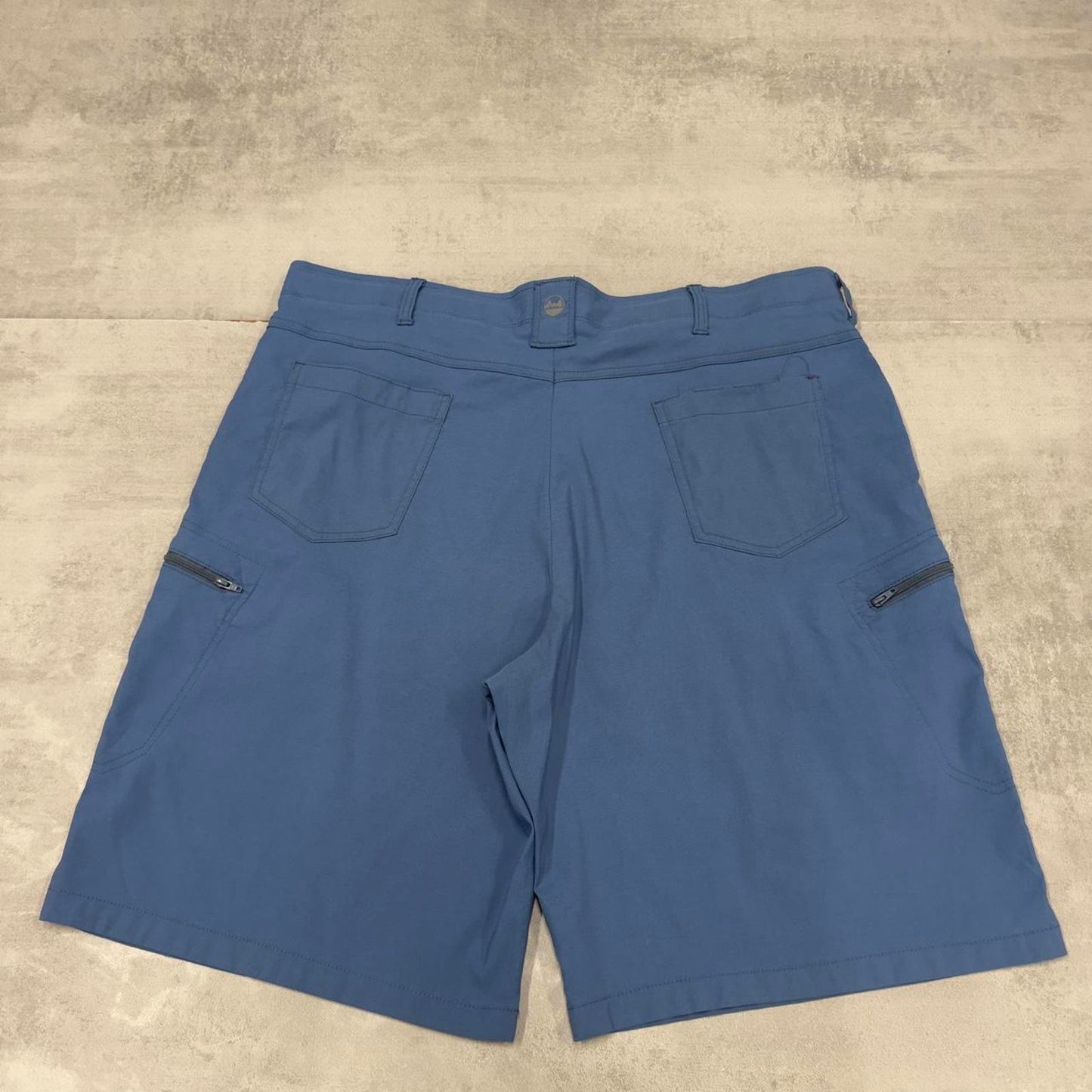 Mens Wrangler shorts W42