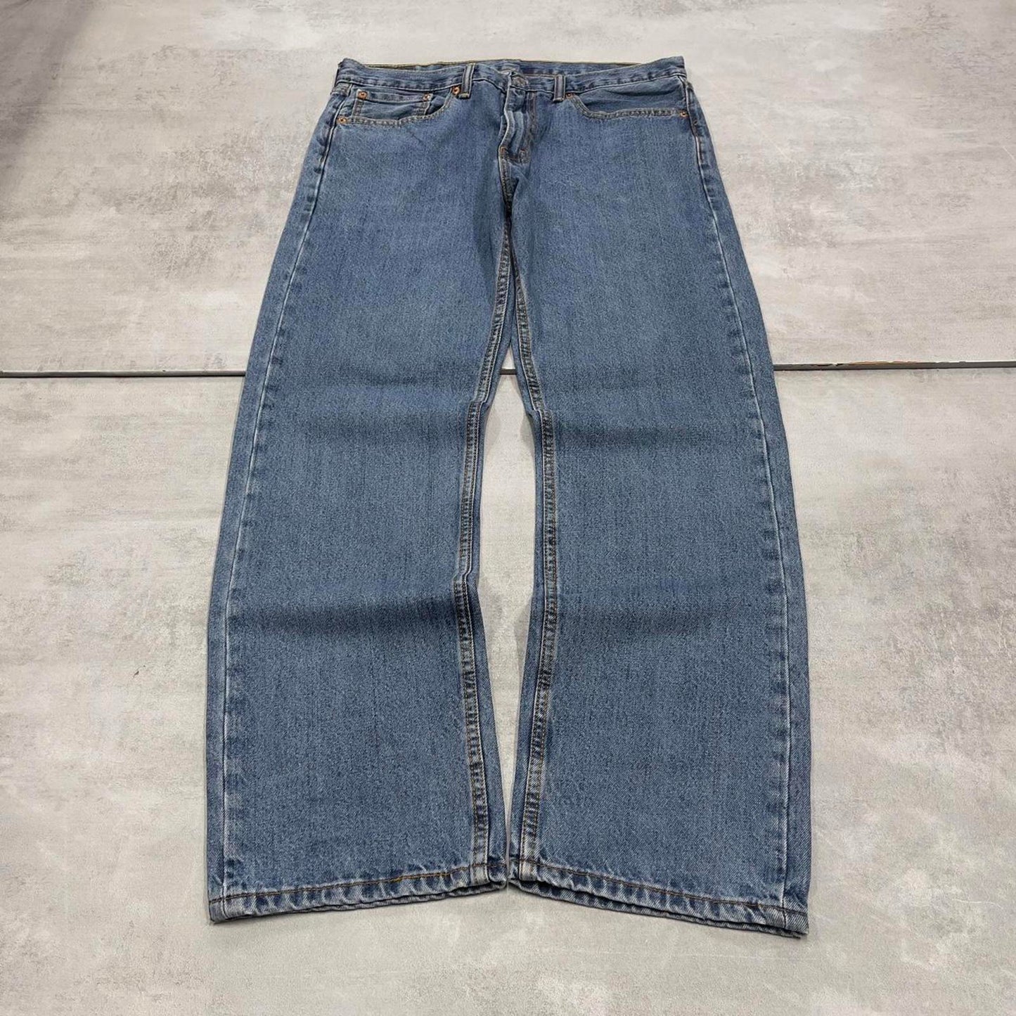 Blue Levis 505 jeans W35L32 blue loose straight leg y2k style pants red tab logo