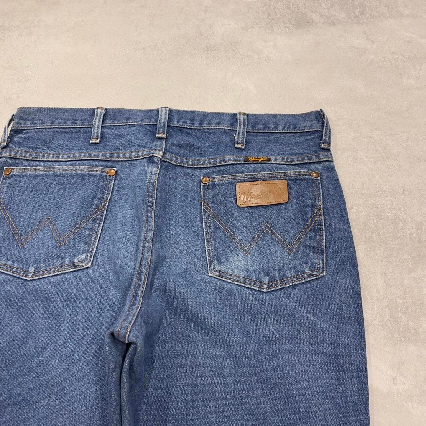 Vintage blue Wrangler jeans W34L30