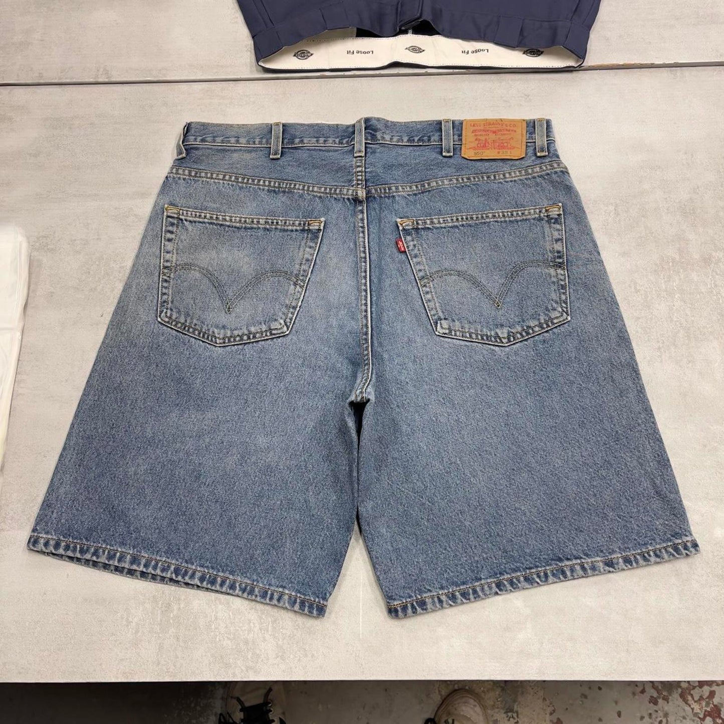 Mens Levi’s denim shorts W38