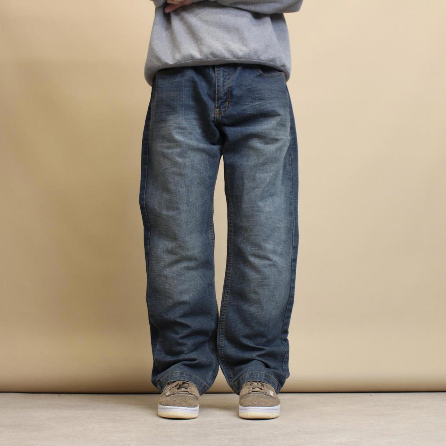 Blue Indigo 30 embroidered jeans W36 L31 loose denim skater style jeans
