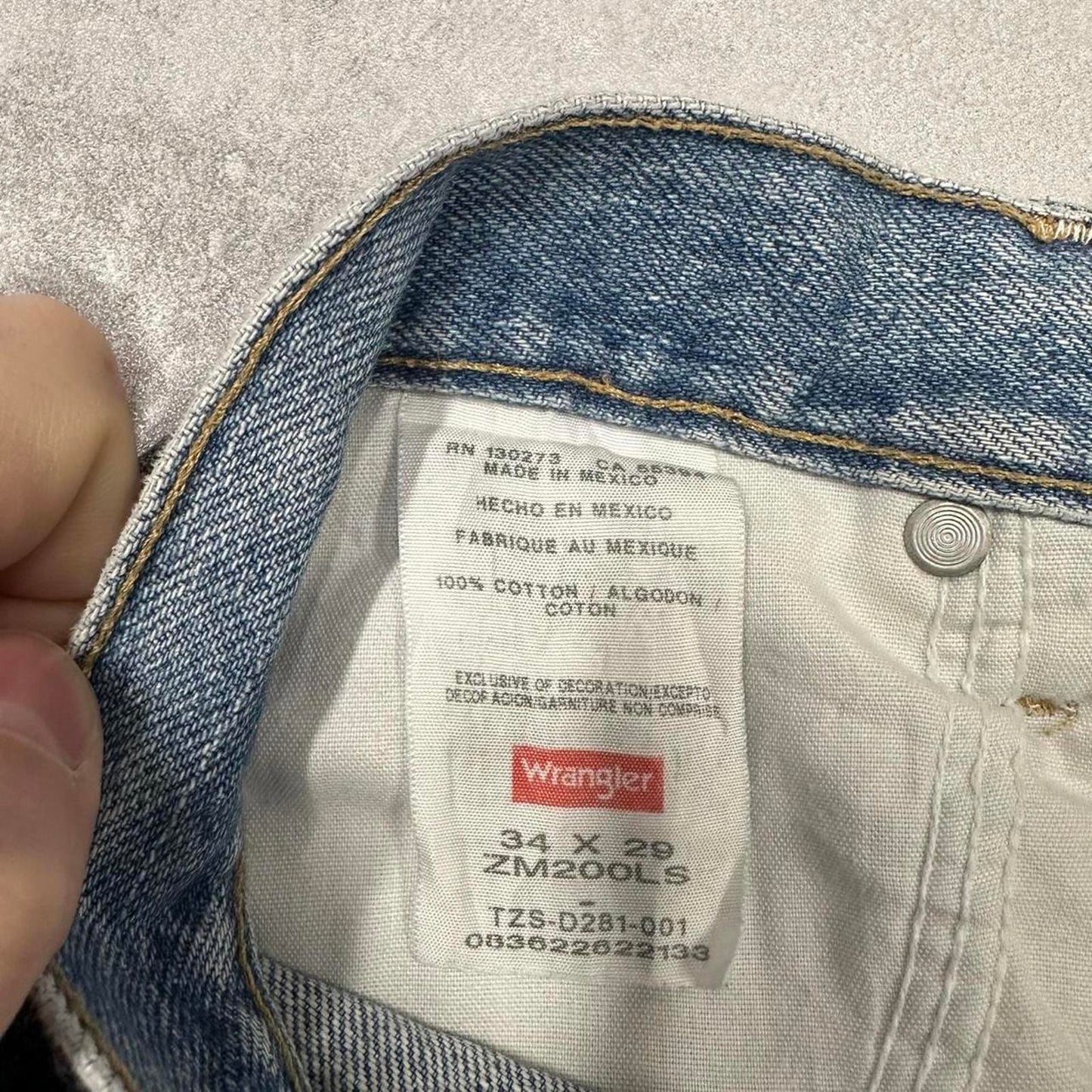 Mens Wrangler jorts W34