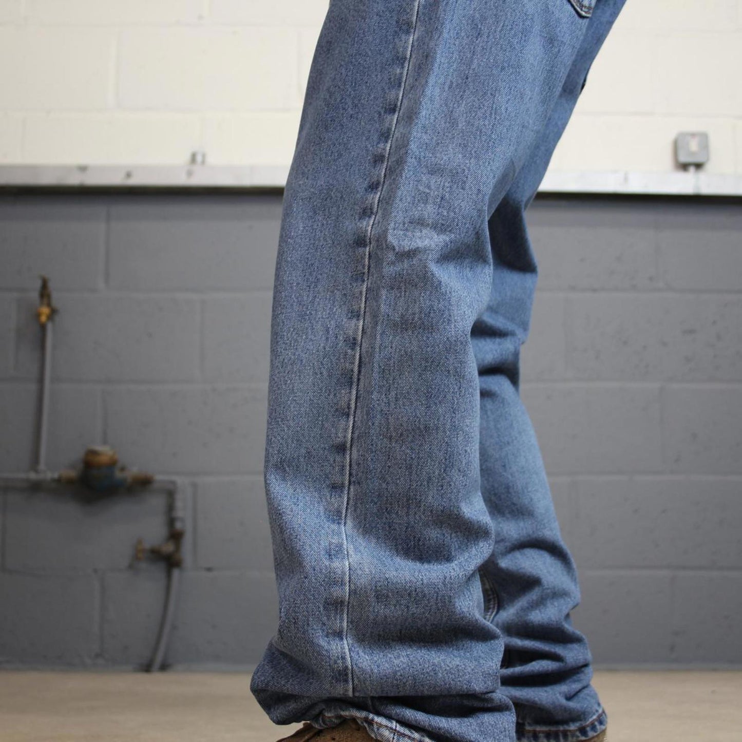 Blue Levis 505 jeans W35L32 blue loose straight leg y2k style pants red tab logo